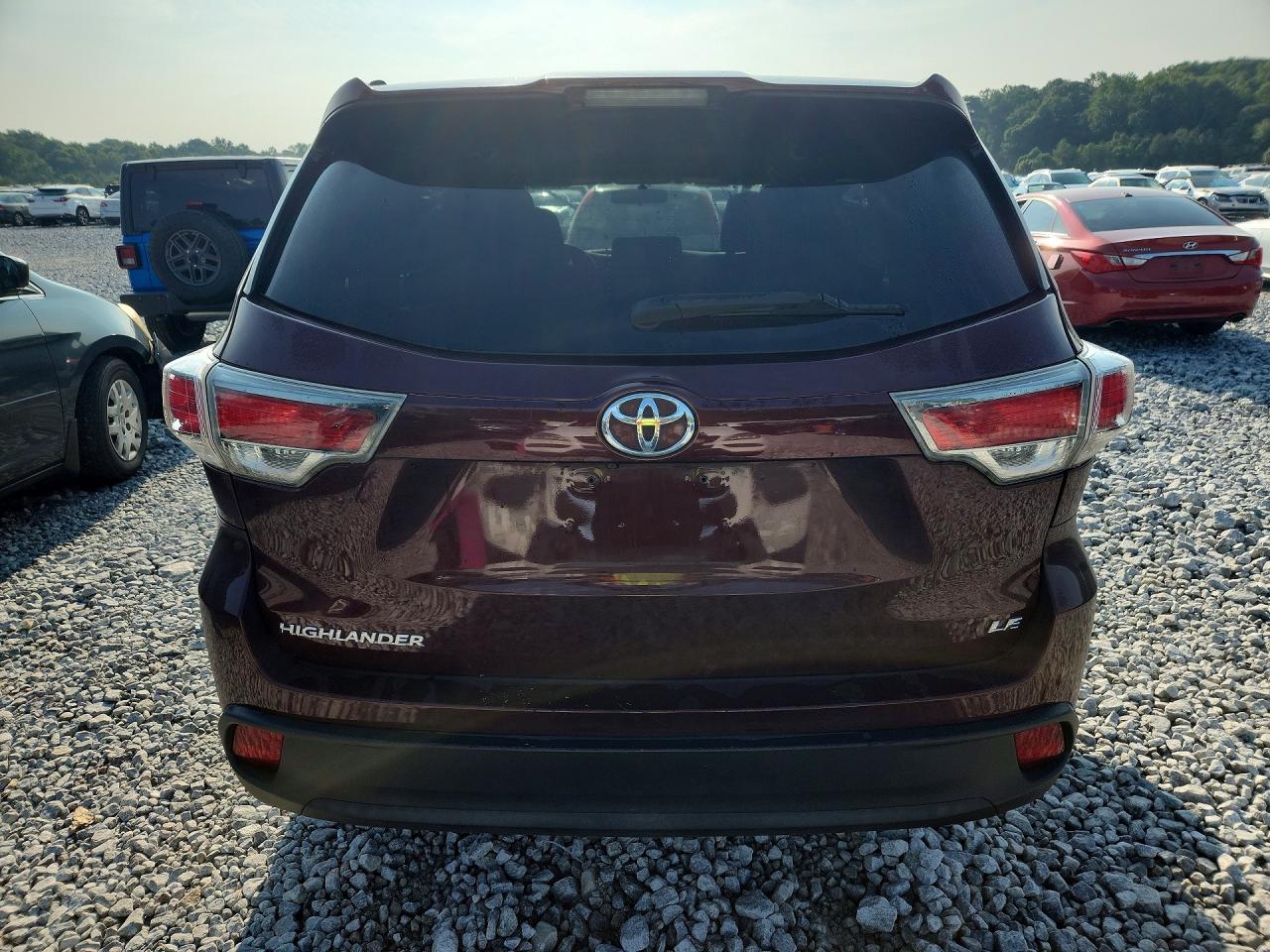 2014 Toyota Highlander Le Burgundy vin: 5TDZARFH6ES004287