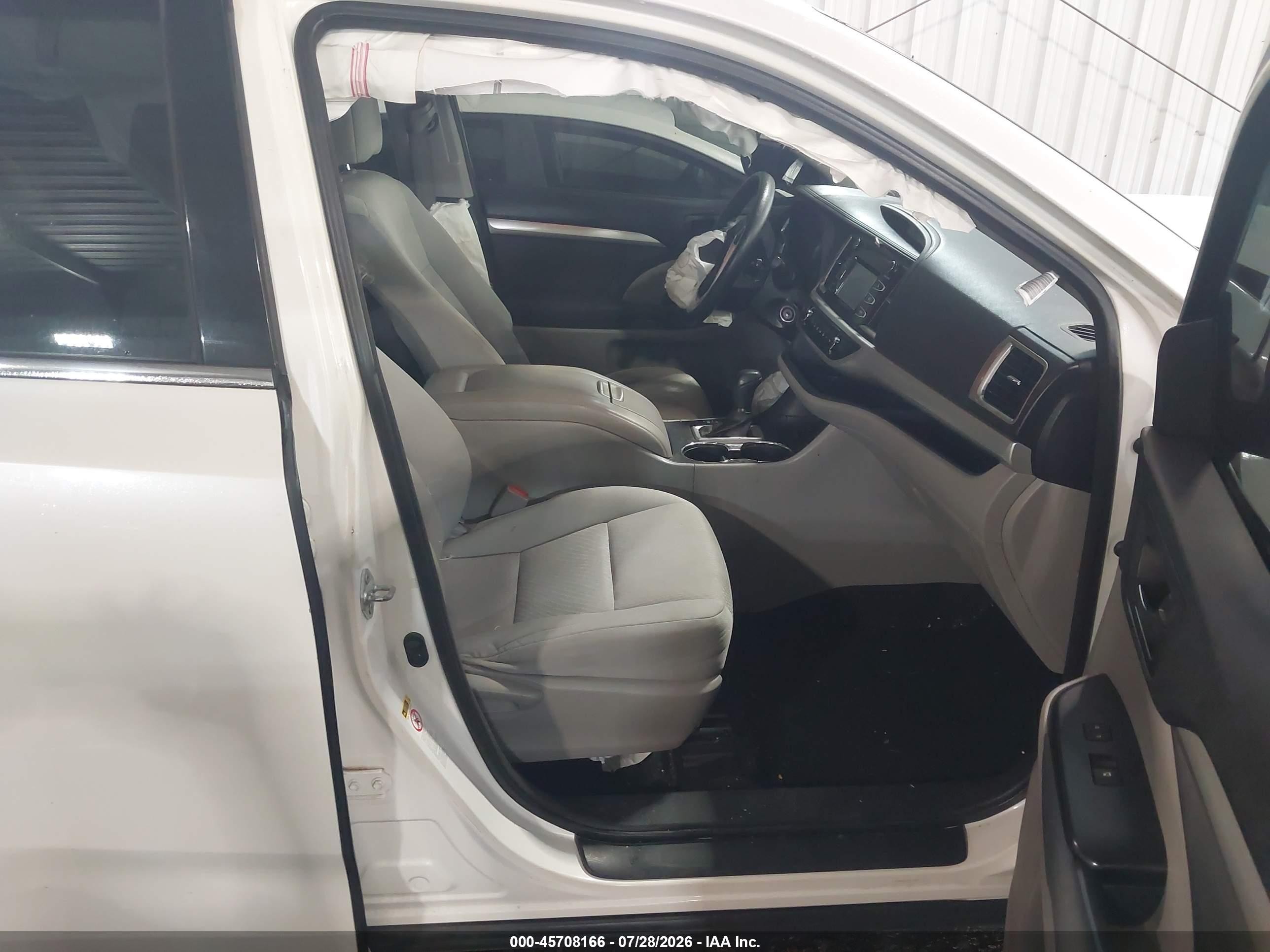 2014 Toyota Highlander Le White vin: 5TDZARFH6ES006153