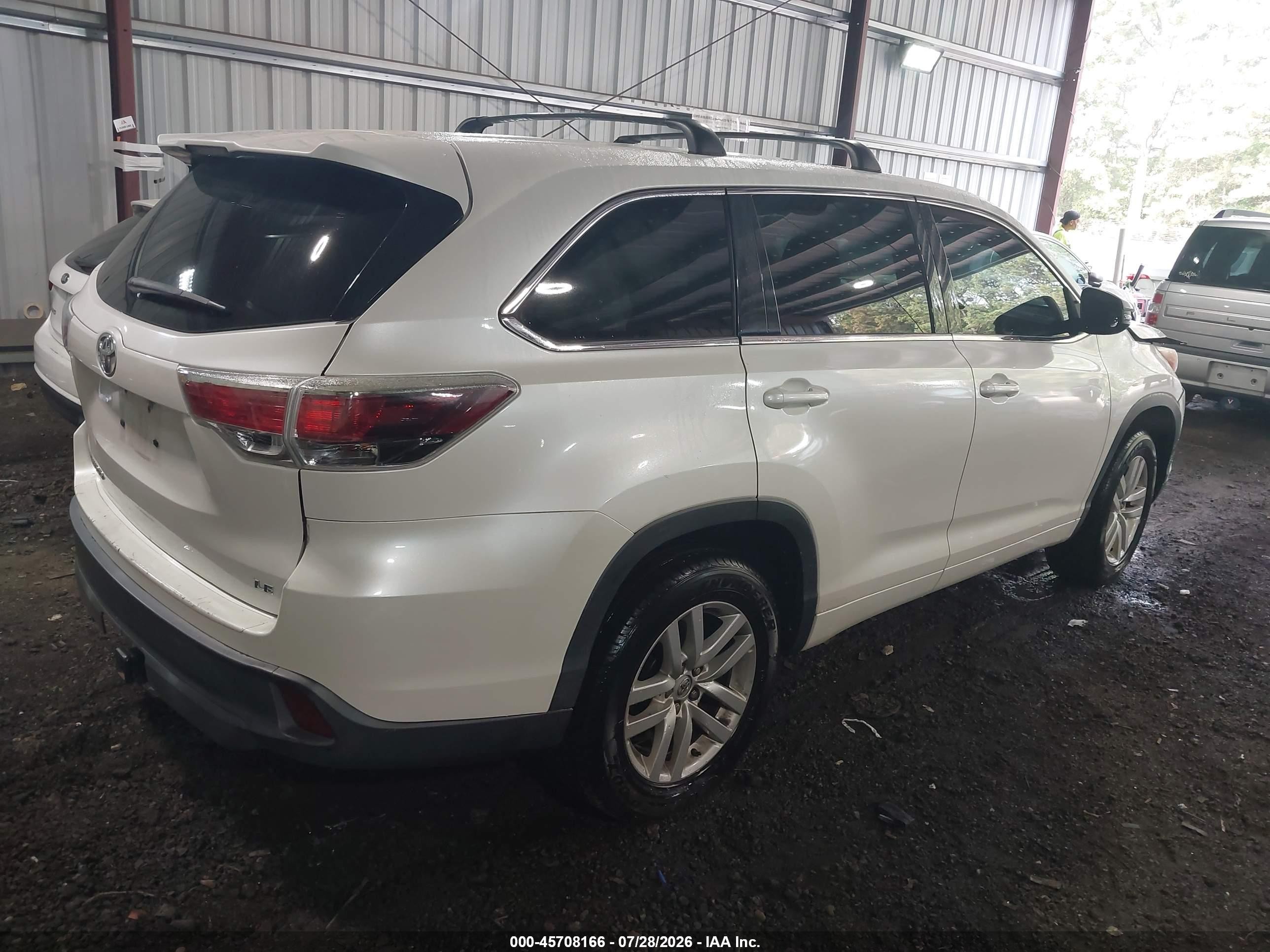 2014 Toyota Highlander Le White vin: 5TDZARFH6ES006153
