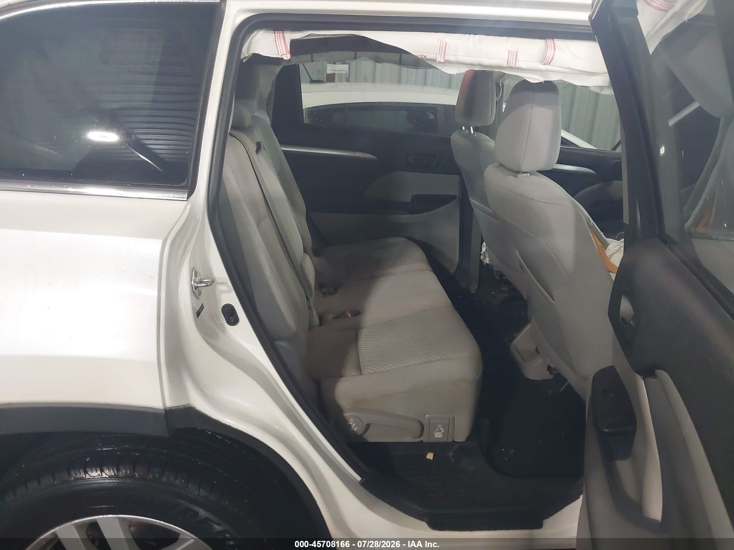 2014 Toyota Highlander Le White vin: 5TDZARFH6ES006153
