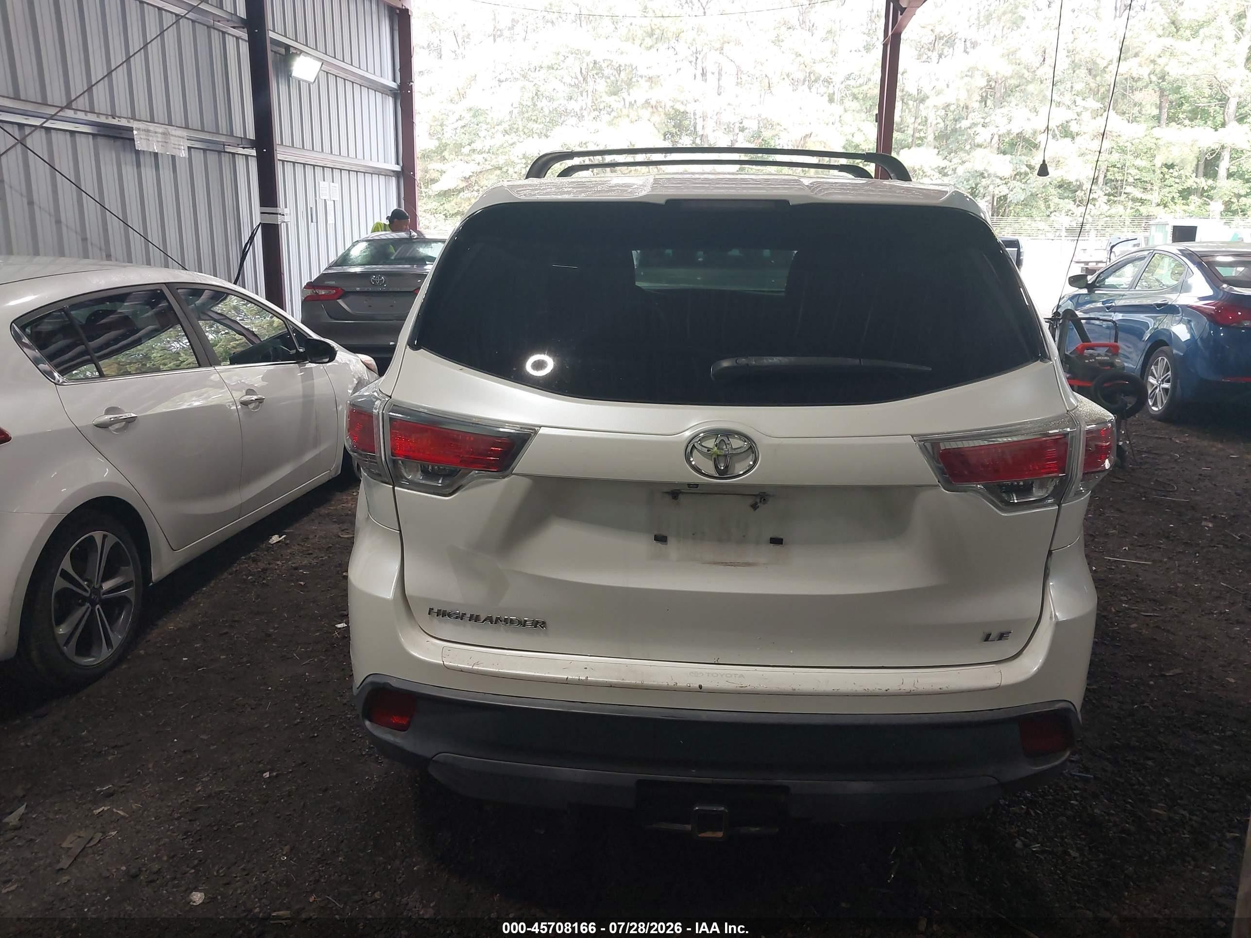 2014 Toyota Highlander Le White vin: 5TDZARFH6ES006153