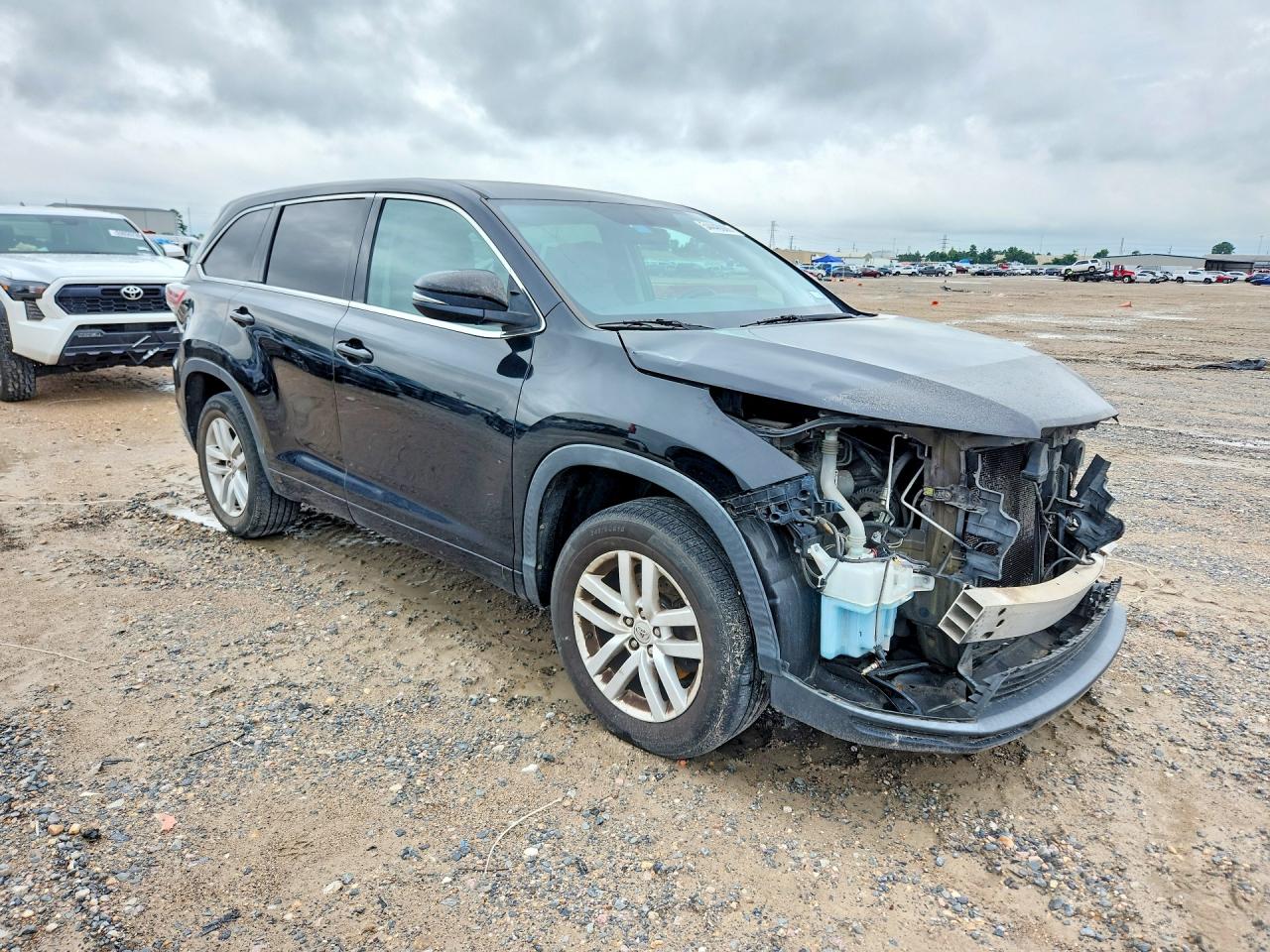 2015 Toyota Highlander Le Black vin: 5TDZARFH6FS015596