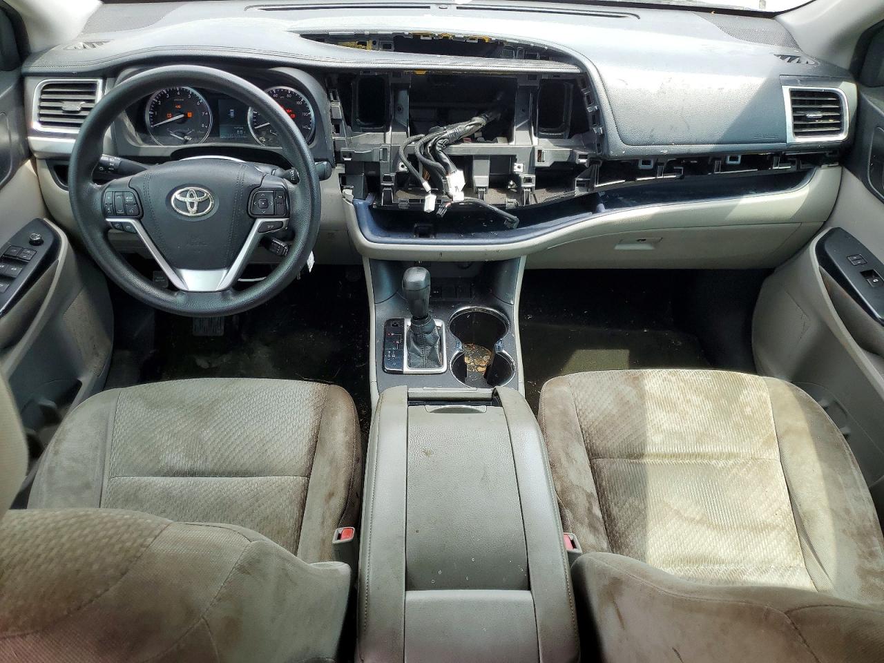 2015 Toyota Highlander Le Silver vin: 5TDZARFH6FS016246