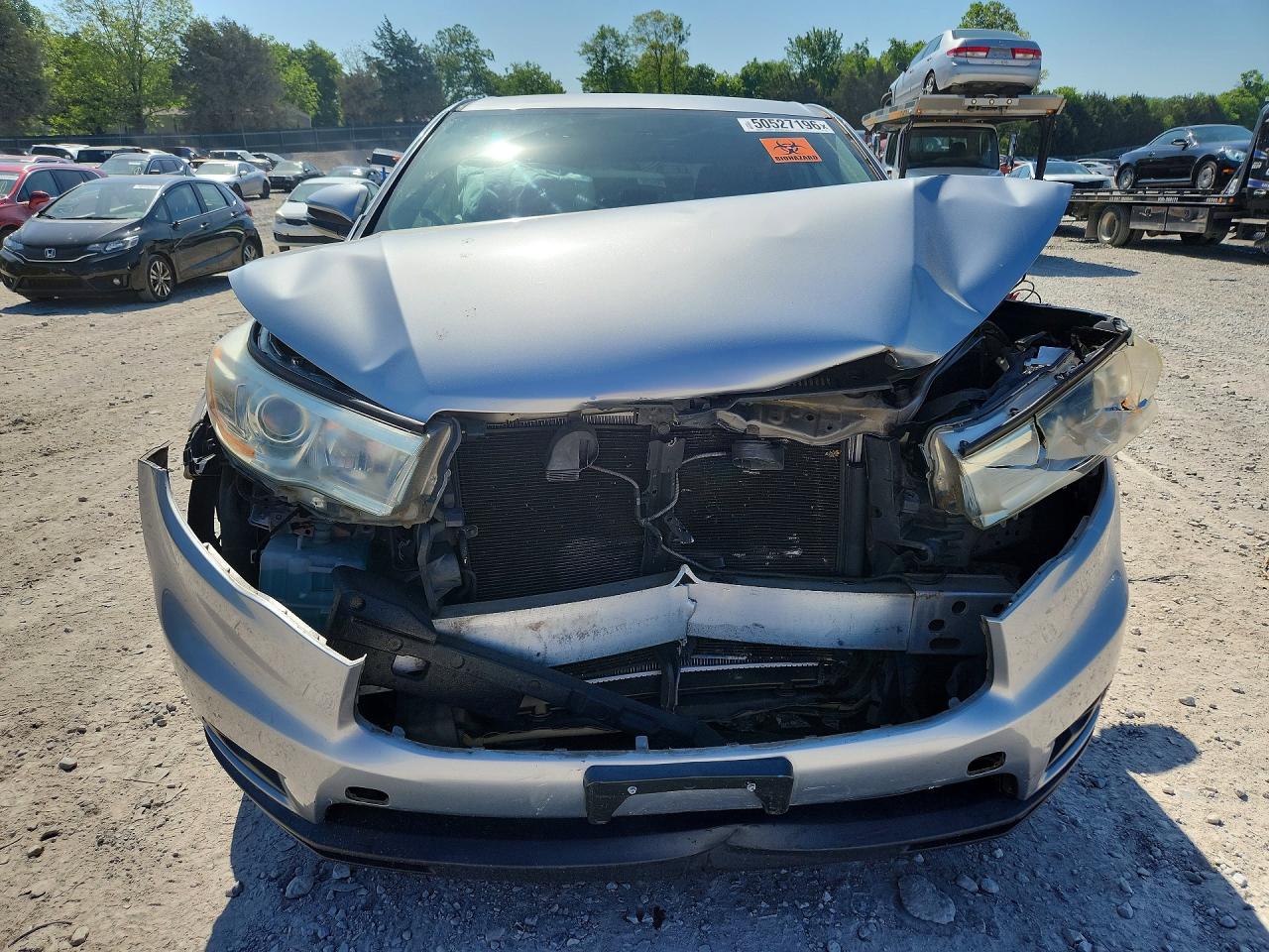 2014 Toyota Highlander Le Серебряный vin: 5TDZARFH7ES008283