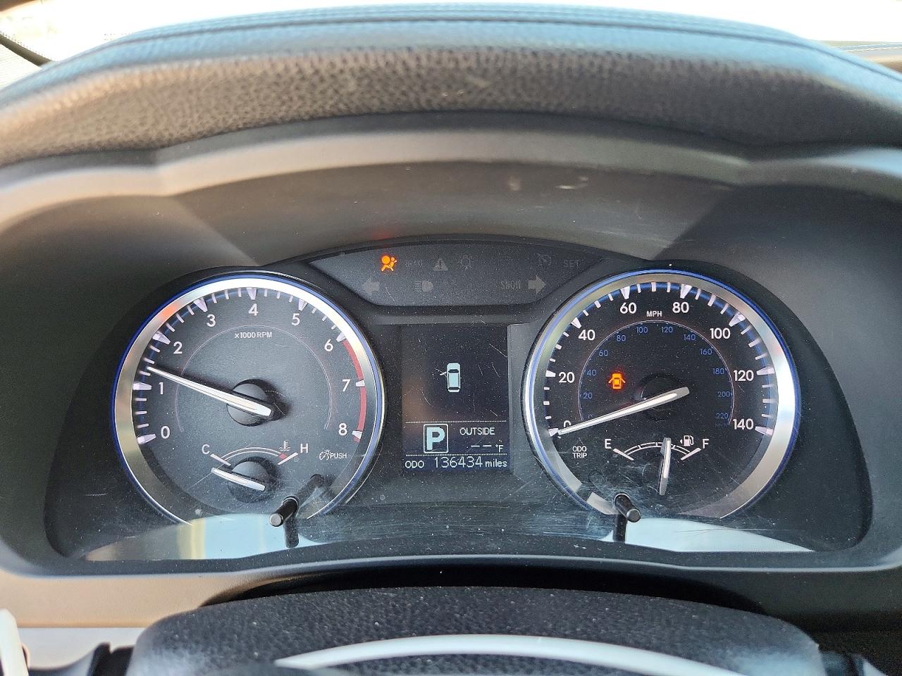 2014 Toyota Highlander Le Серебряный vin: 5TDZARFH7ES008283