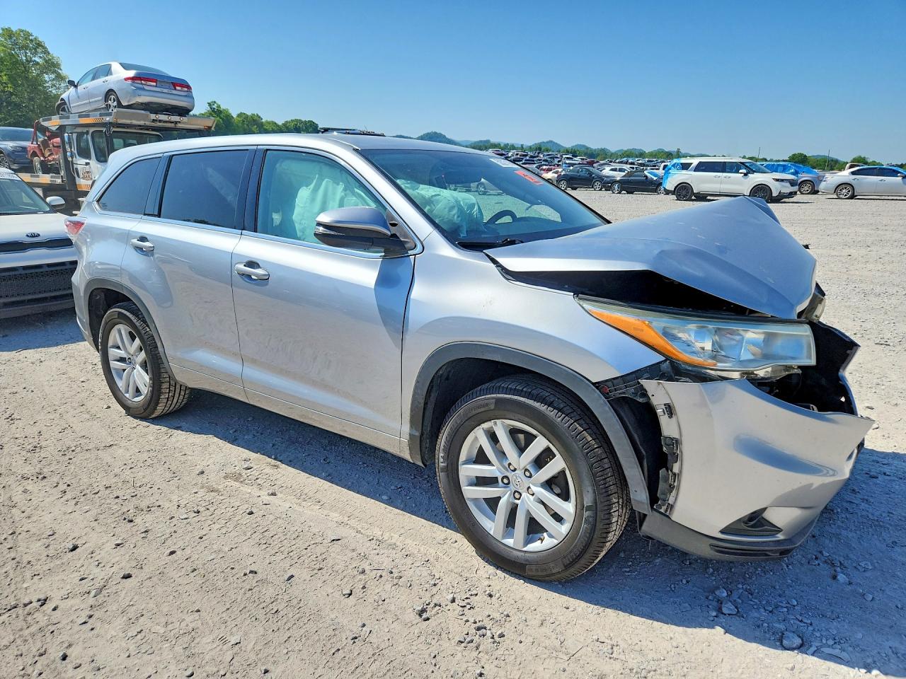2014 Toyota Highlander Le Серебряный vin: 5TDZARFH7ES008283