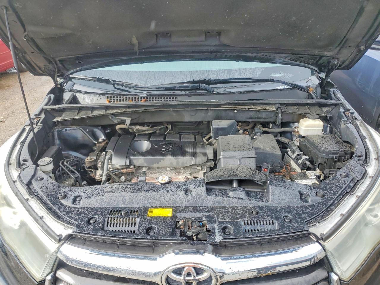 2015 Toyota Highlander Le Black vin: 5TDZARFH8FS015082