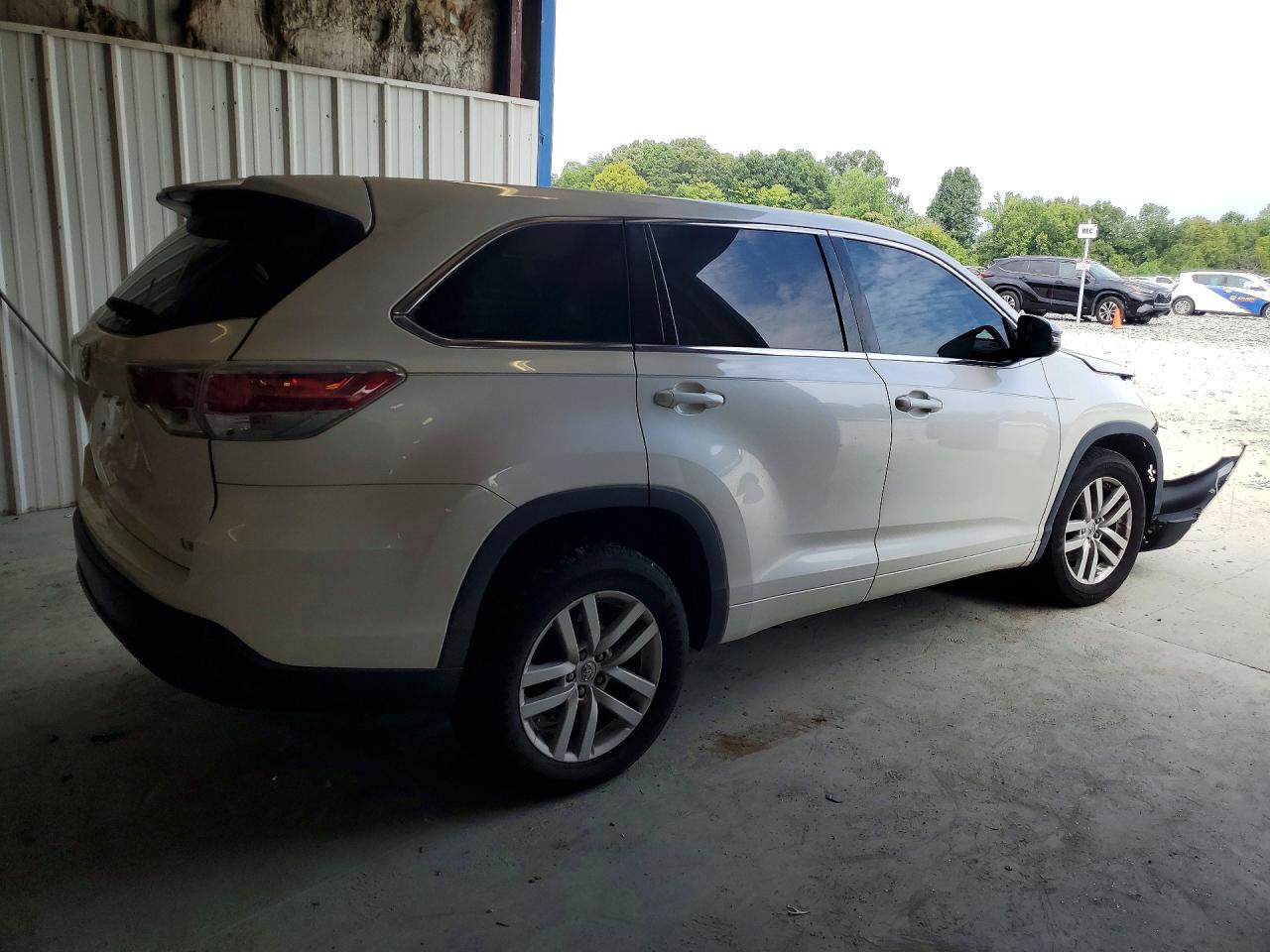 2015 Toyota Highlander Le White vin: 5TDZARFHXFS009459