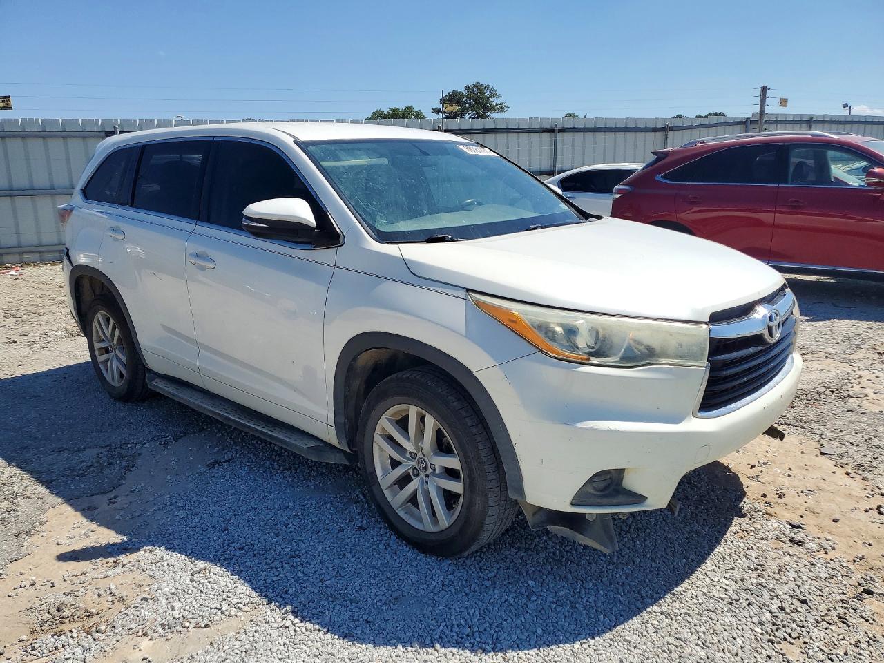 2016 Toyota Highlander Le White vin: 5TDZARFHXGS020852
