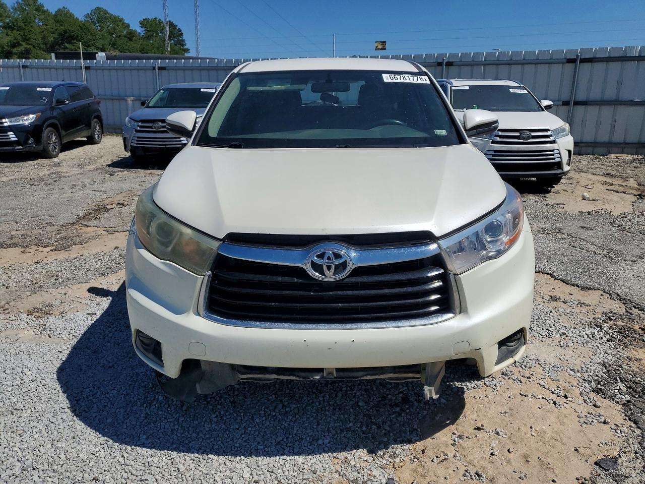 2016 Toyota Highlander Le White vin: 5TDZARFHXGS020852