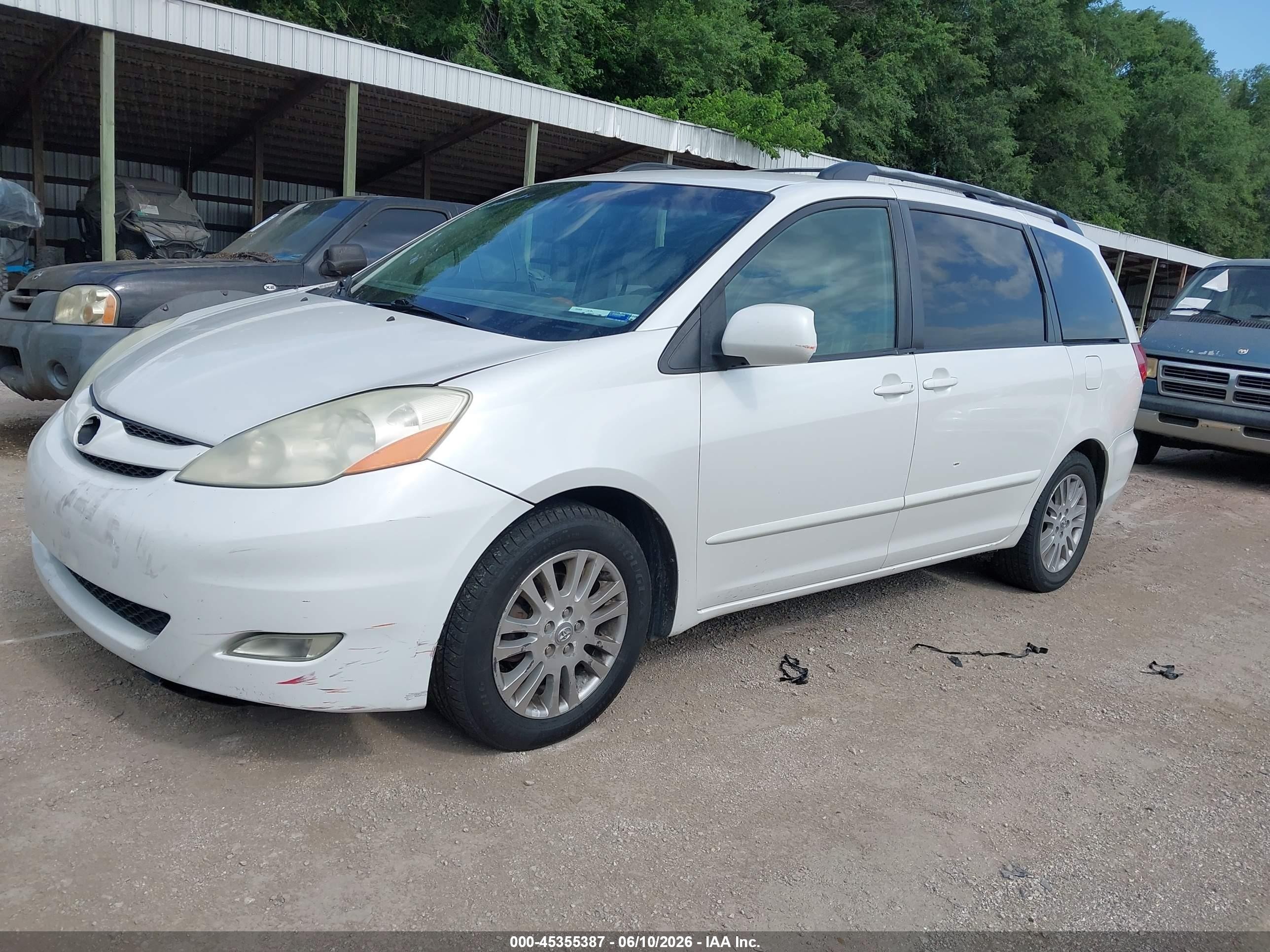 2007 Toyota Sienna Xle White vin: 5TDZK22C07S047055