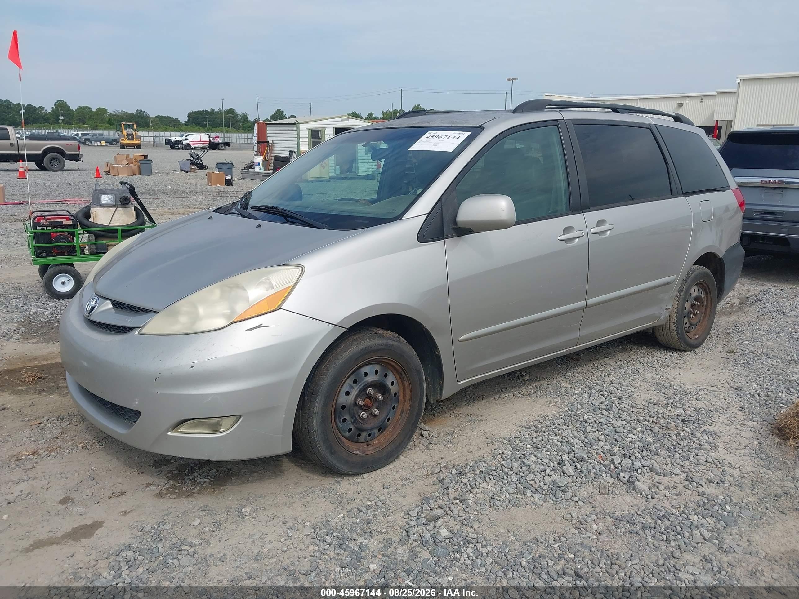 2007 Toyota Sienna Xle Silver vin: 5TDZK22C07S052269