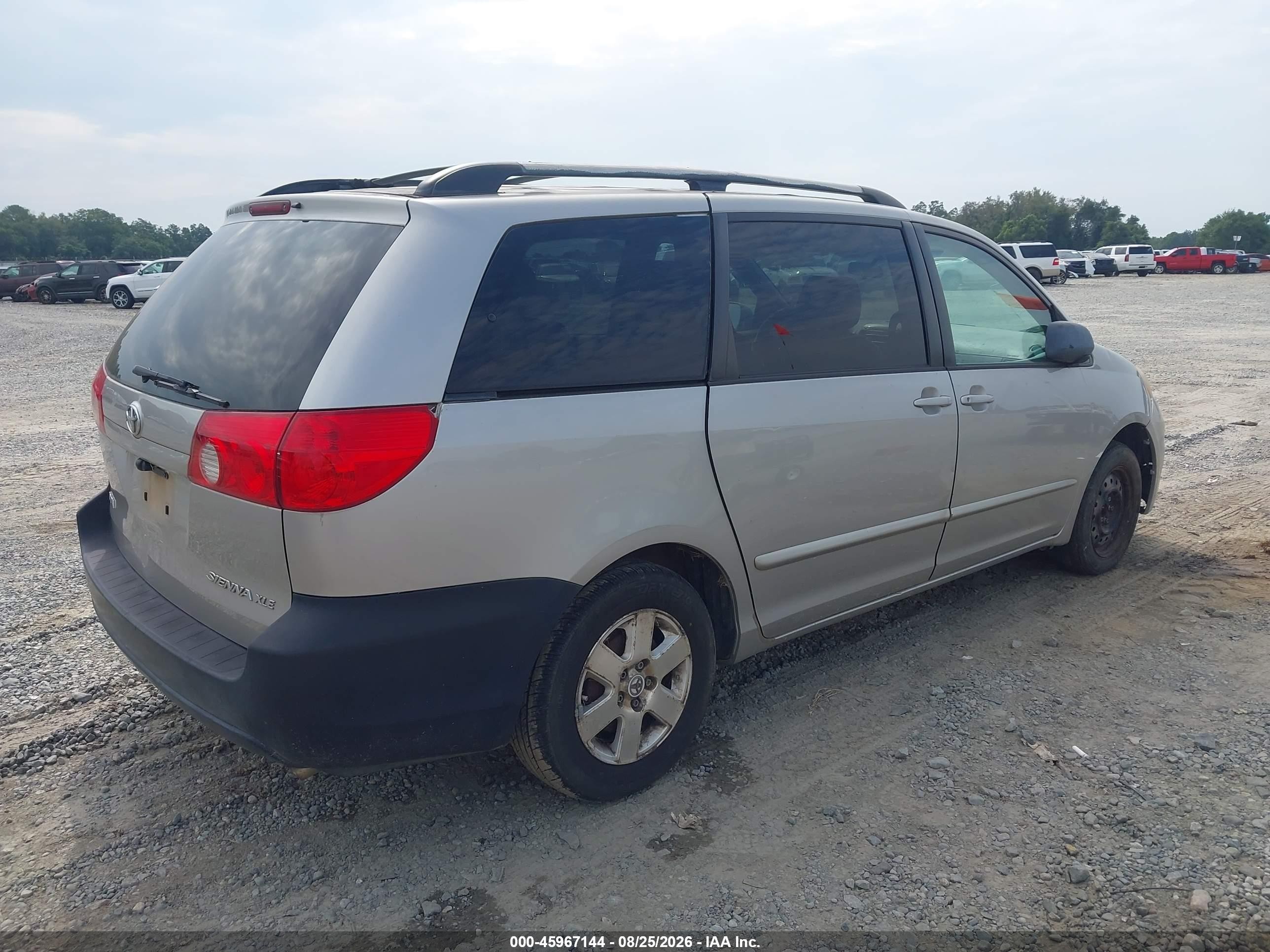 2007 Toyota Sienna Xle Silver vin: 5TDZK22C07S052269