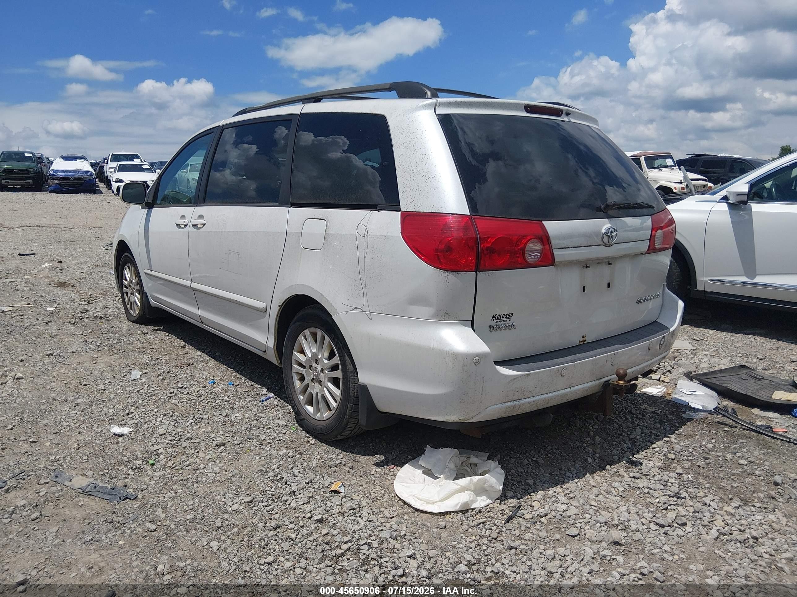 2007 Toyota Sienna Xle White vin: 5TDZK22C07S089399