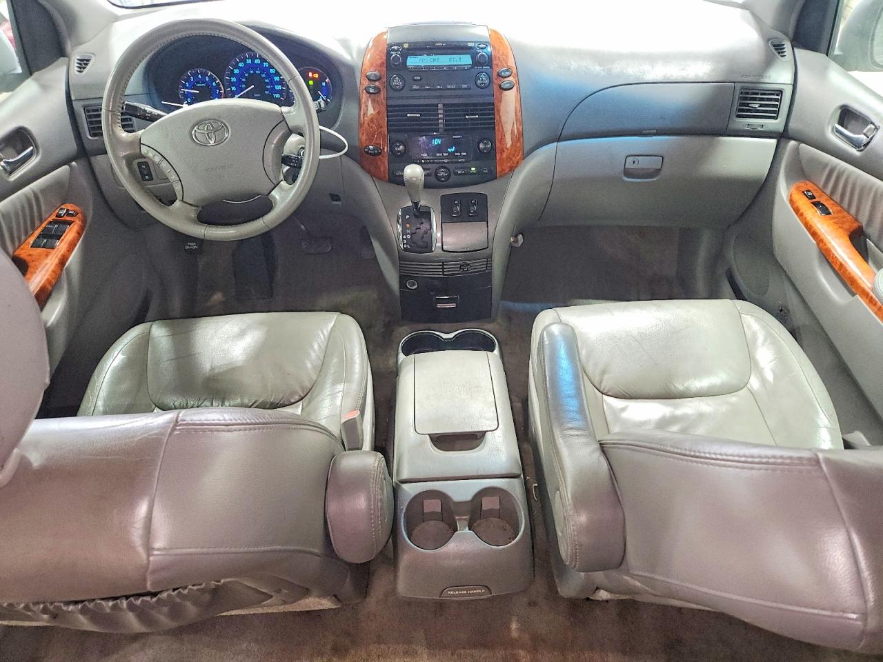 2008 Toyota Sienna Xle Silver vin: 5TDZK22C08S151594