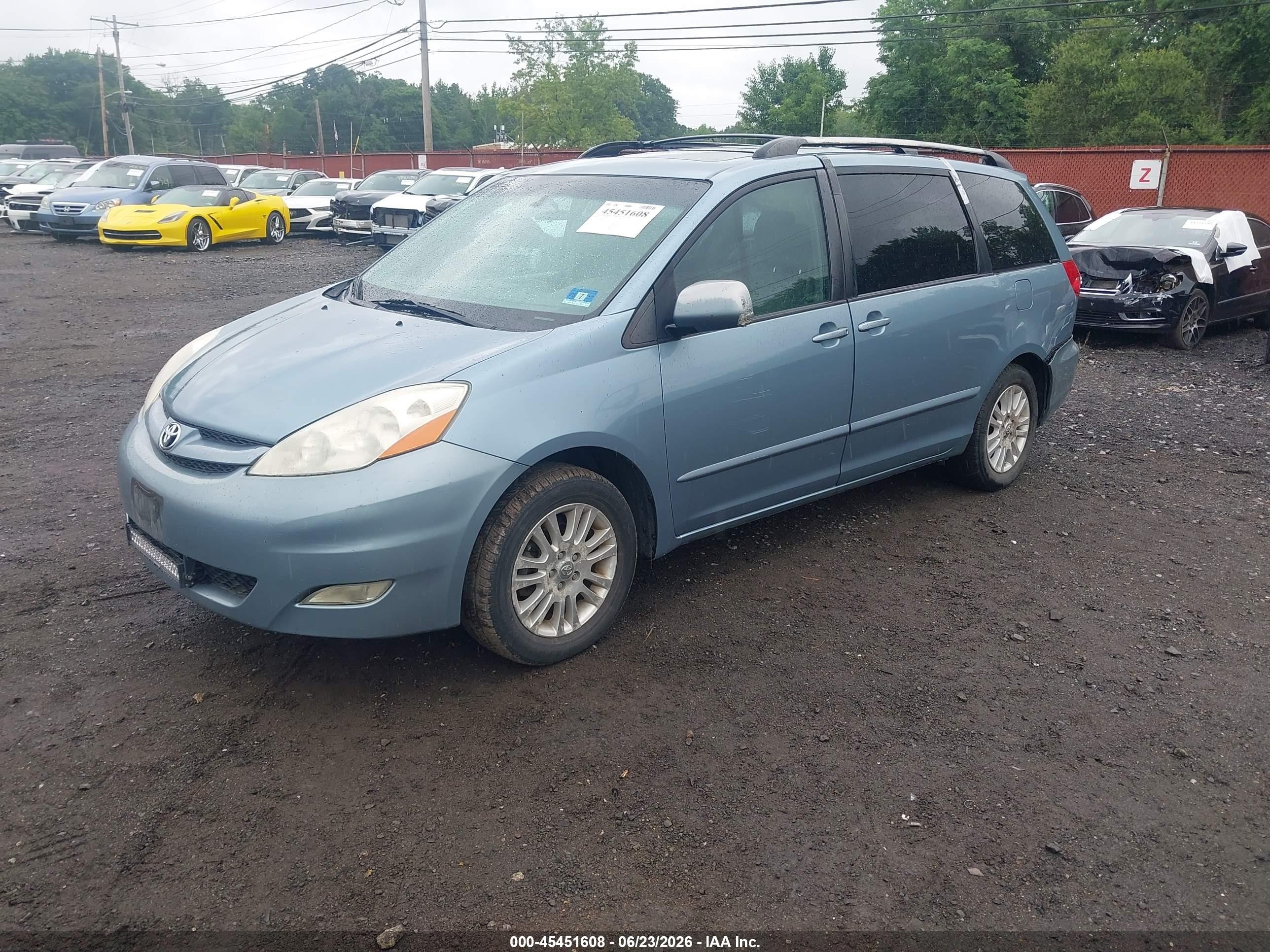 2008 Toyota Sienna Xle Blue vin: 5TDZK22C08S205220