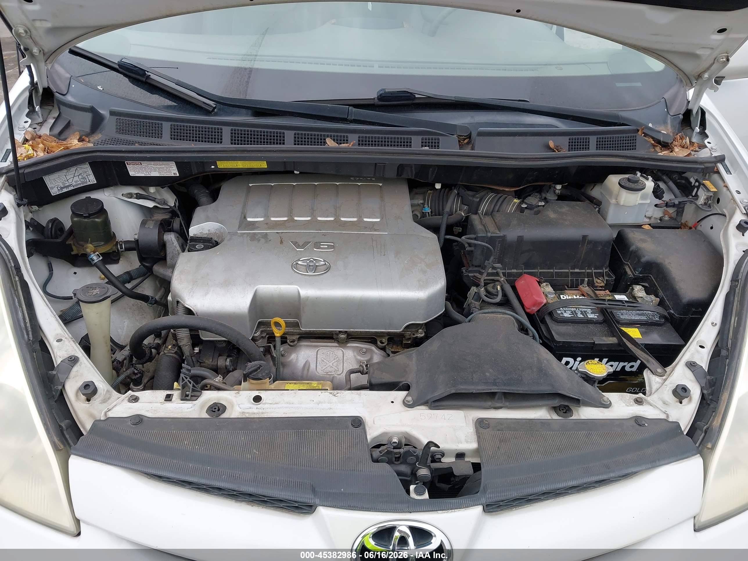 2008 Toyota Sienna Xle White vin: 5TDZK22C08S220445