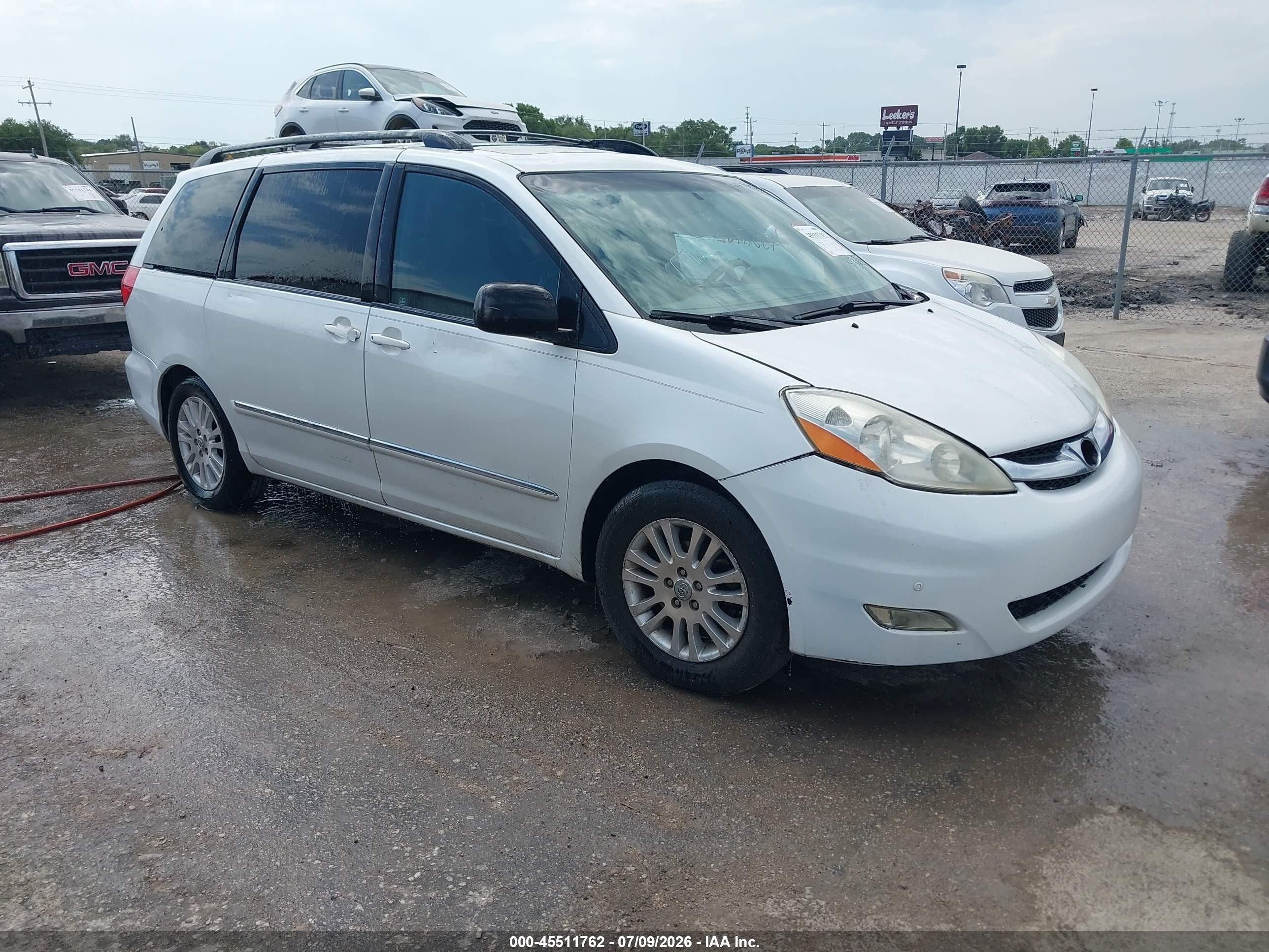2009 Toyota Sienna Limited White vin: 5TDZK22C09S267184