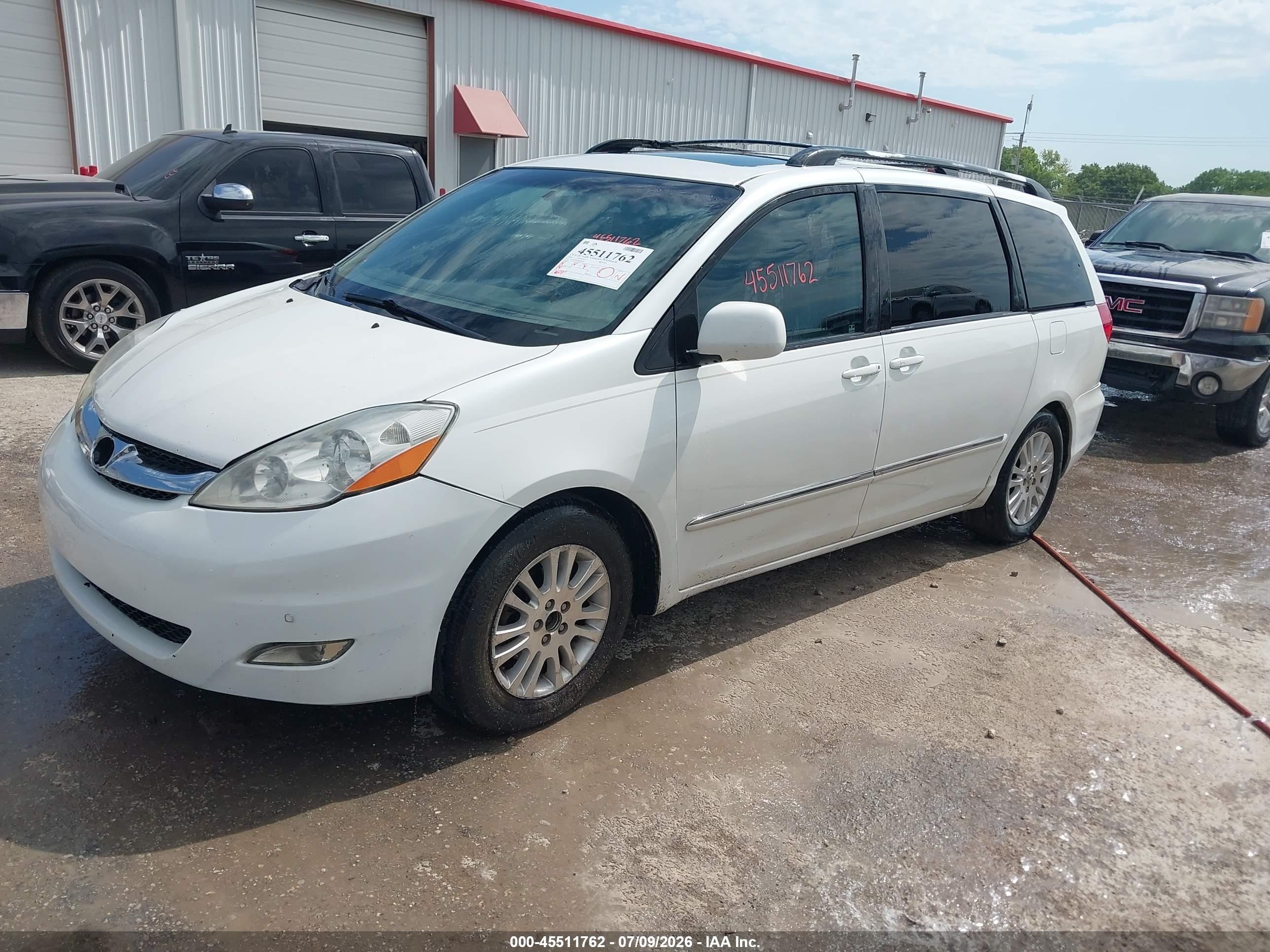 2009 Toyota Sienna Limited White vin: 5TDZK22C09S267184