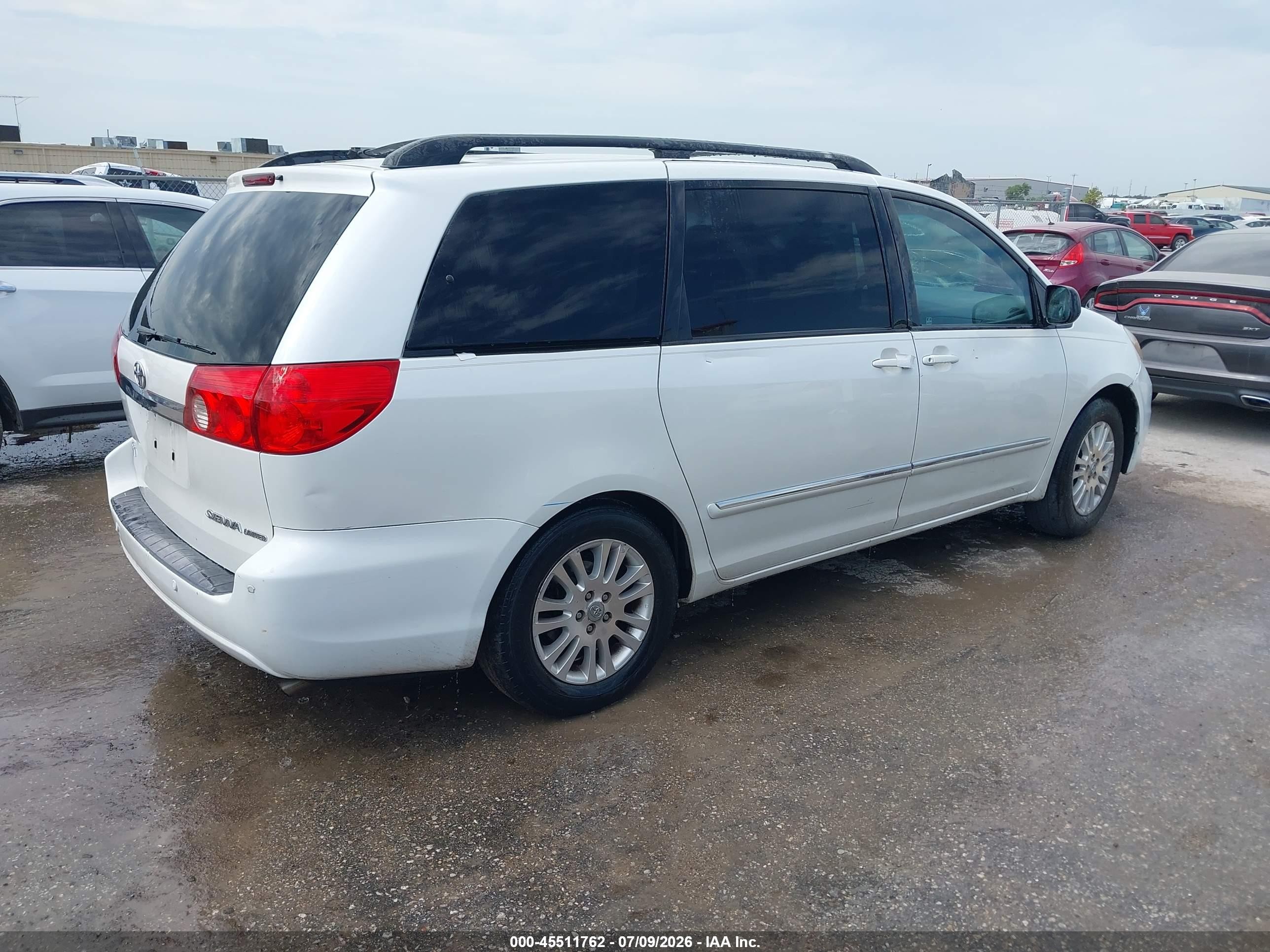 2009 Toyota Sienna Limited White vin: 5TDZK22C09S267184