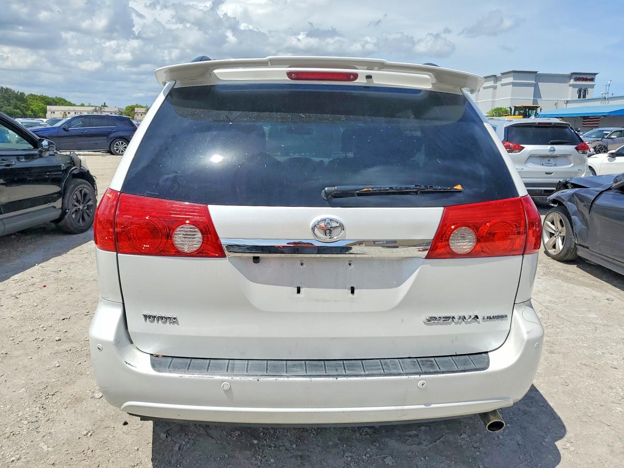 2007 Toyota Sienna Xle Limited 7-passenger White vin: 5TDZK22C17S036047