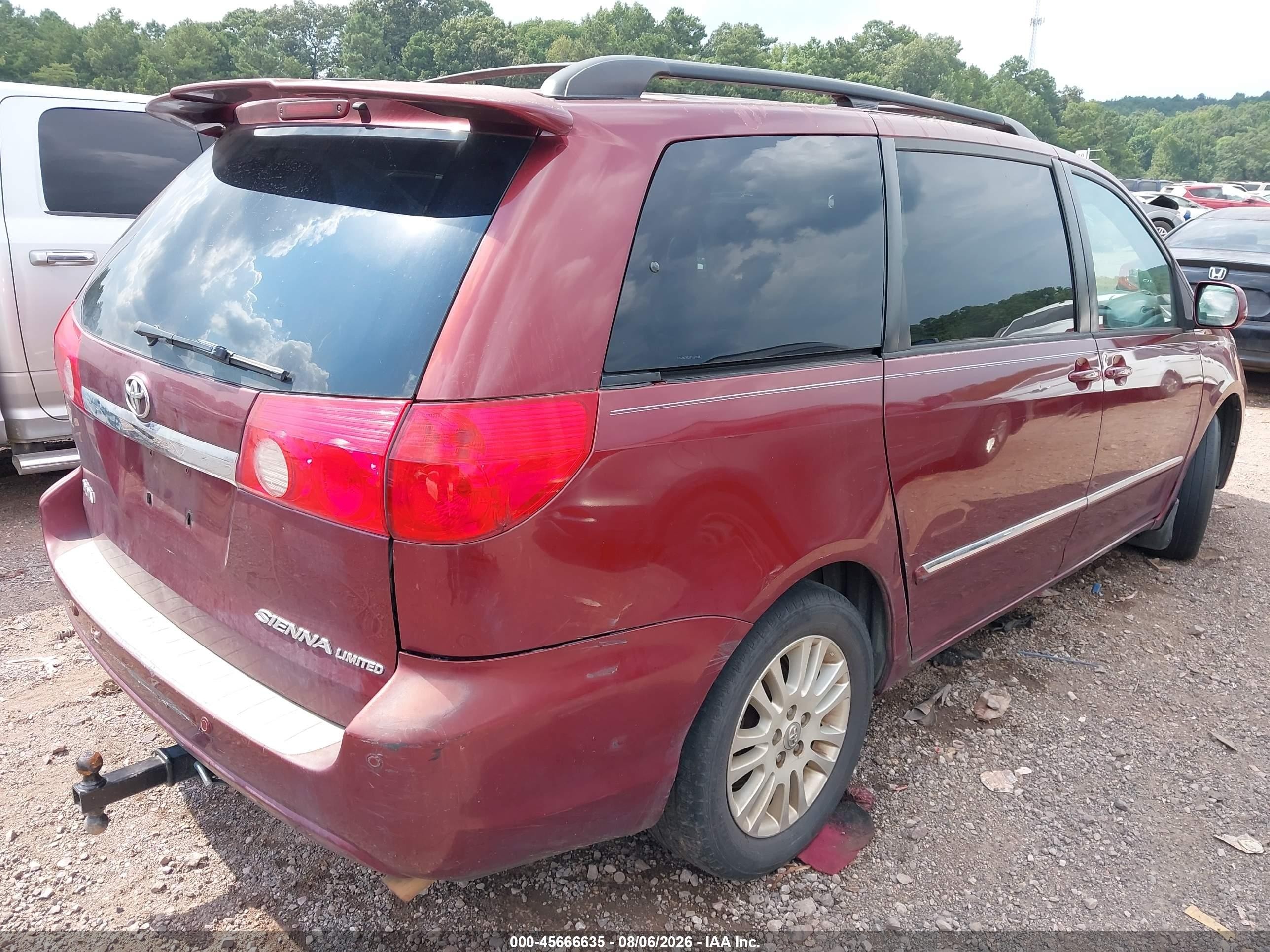 2008 Toyota Sienna Limited Red vin: 5TDZK22C18S125523