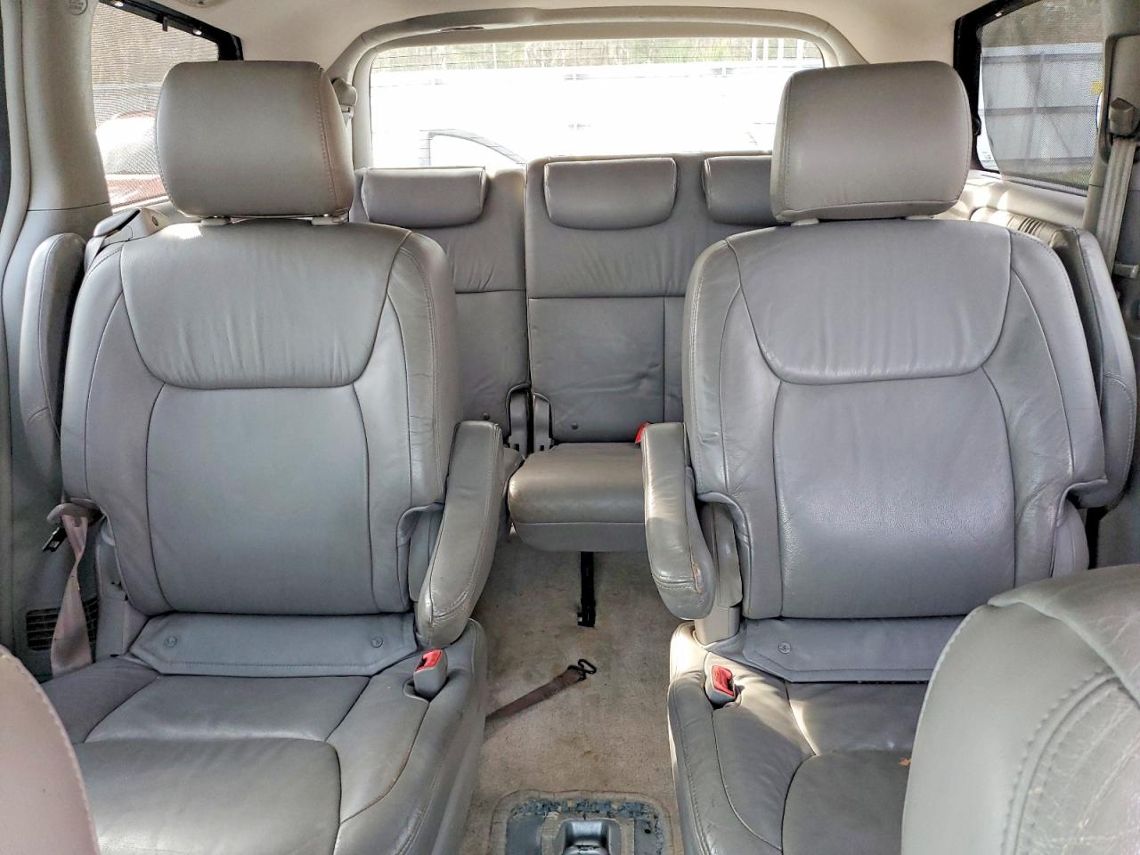 2008 Toyota Sienna Xle Серебряный vin: 5TDZK22C18S217084