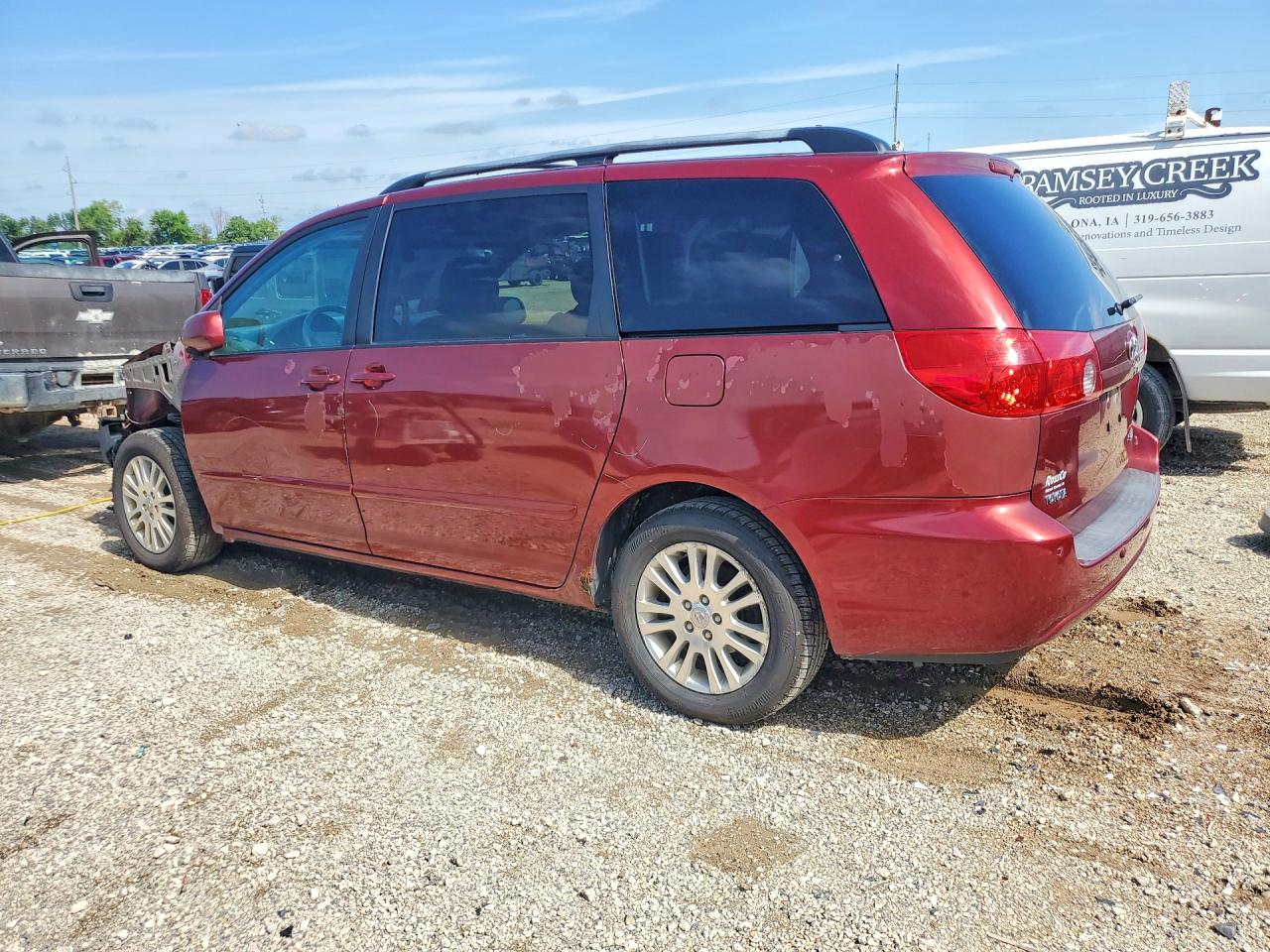 2009 Toyota Sienna Xle Maroon vin: 5TDZK22C19S234288