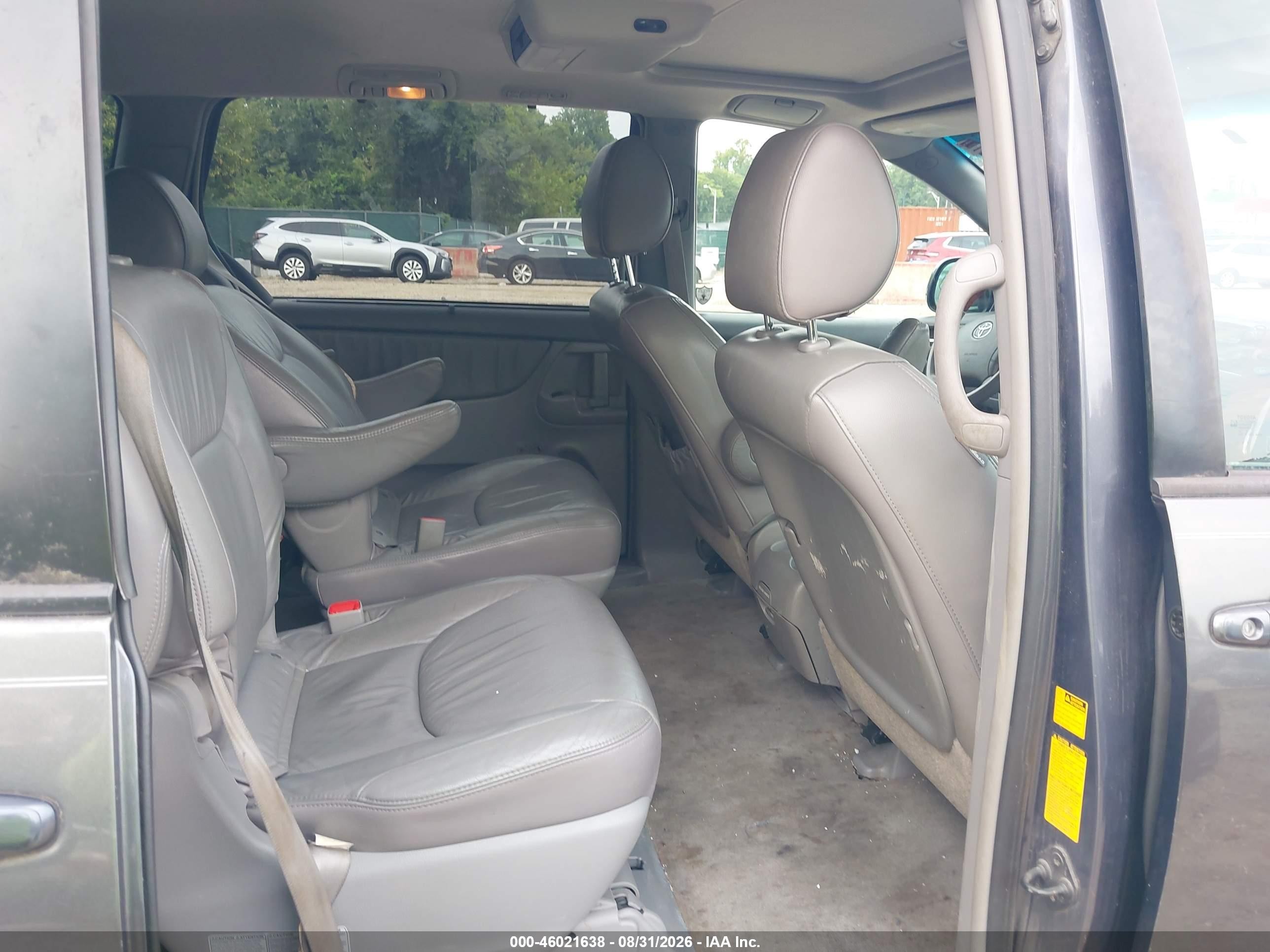 2009 Toyota Sienna Limited Gray vin: 5TDZK22C19S235795