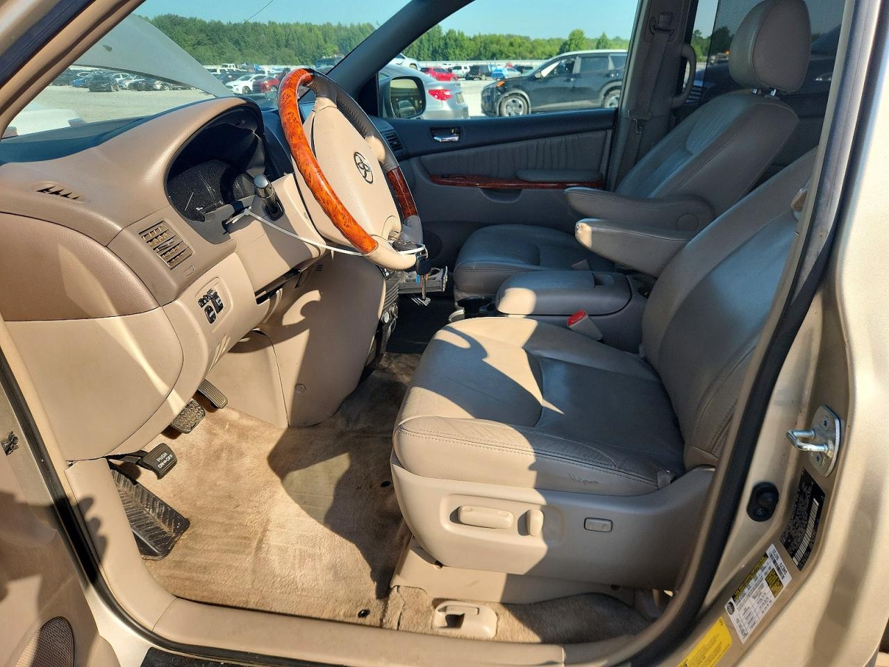2009 Toyota Sienna Limited Gold vin: 5TDZK22C19S248952