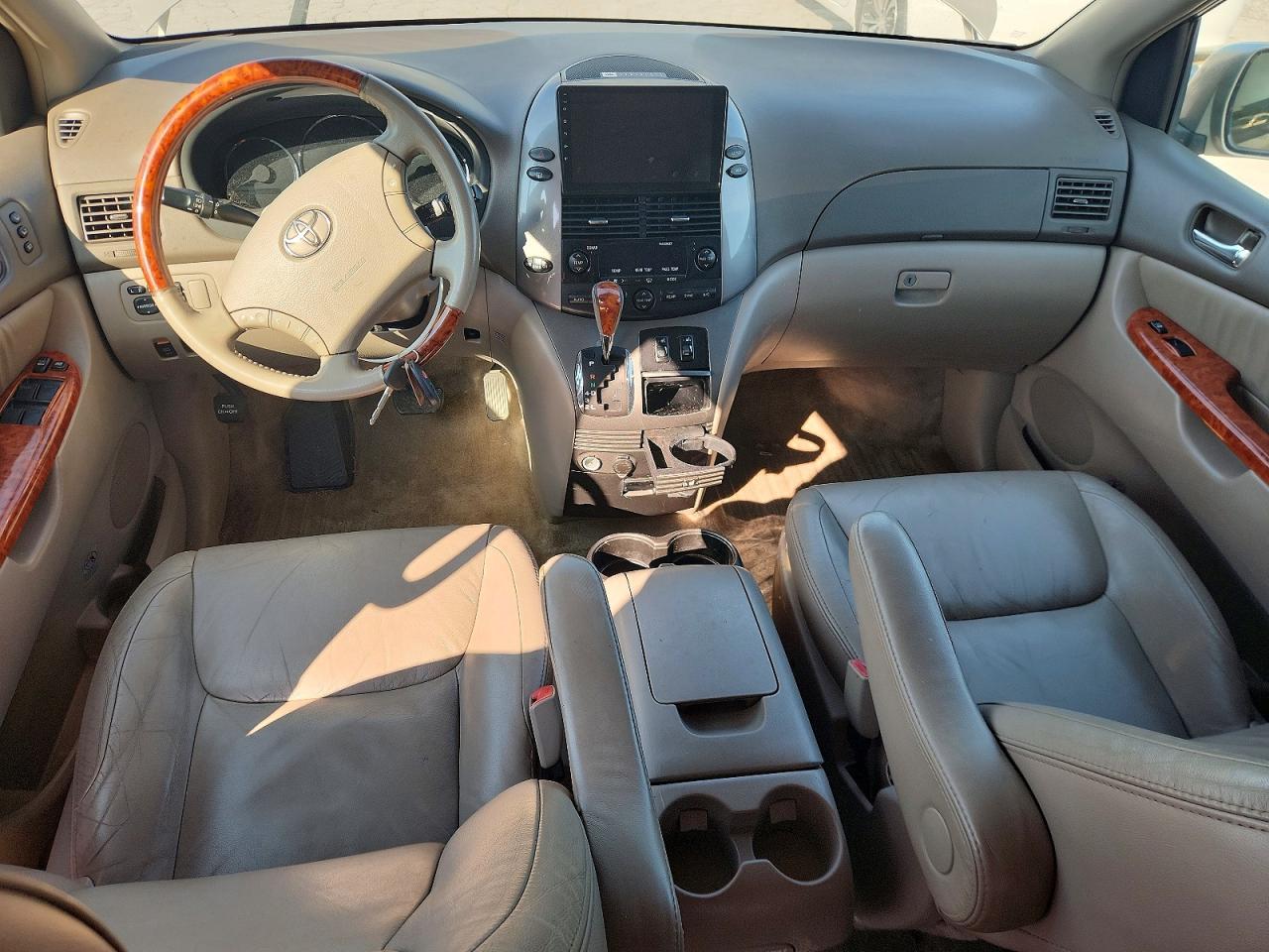 2009 Toyota Sienna Limited Gold vin: 5TDZK22C19S248952