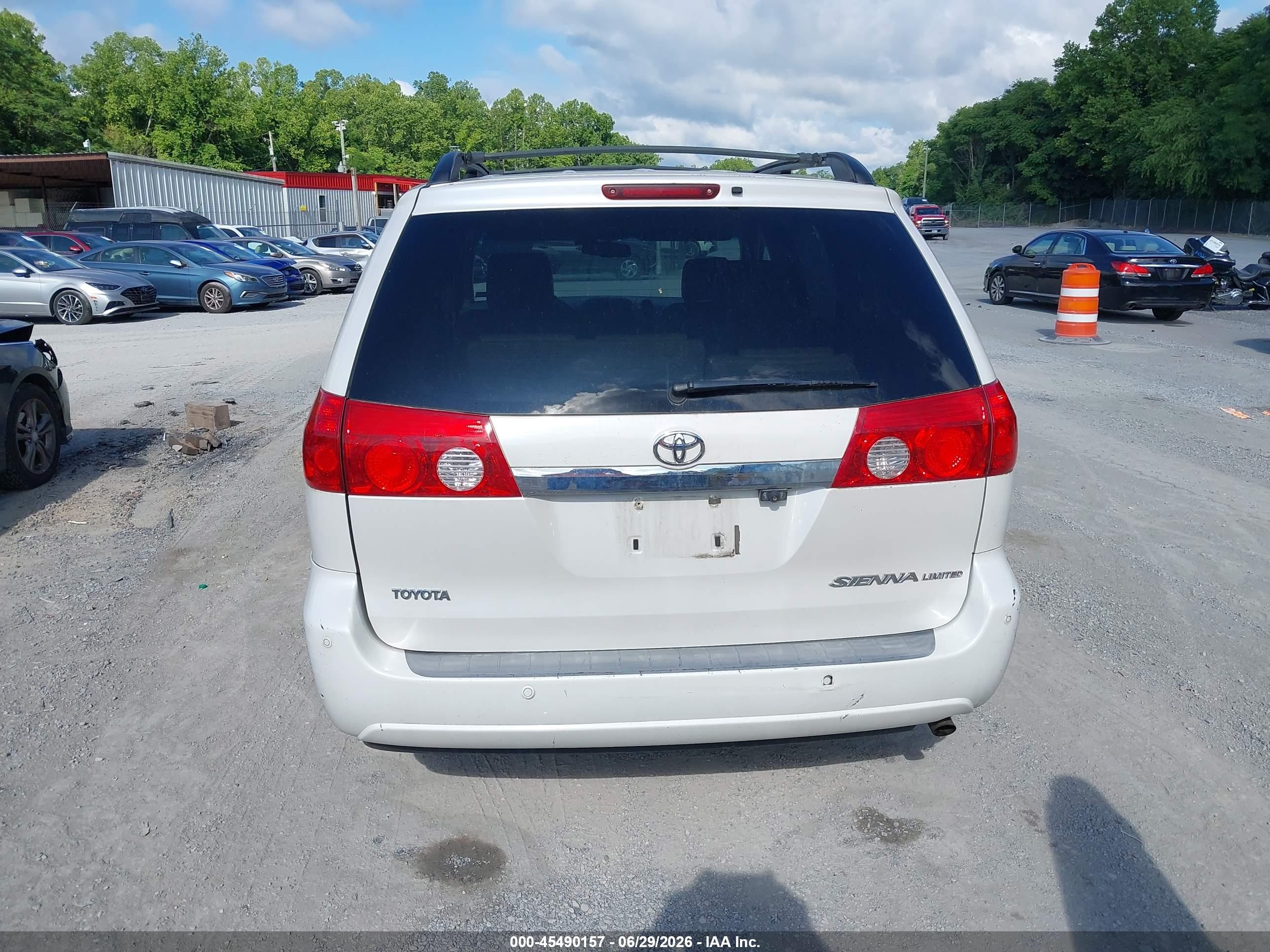 2007 Toyota Sienna Xle Limited White vin: 5TDZK22C27S016275