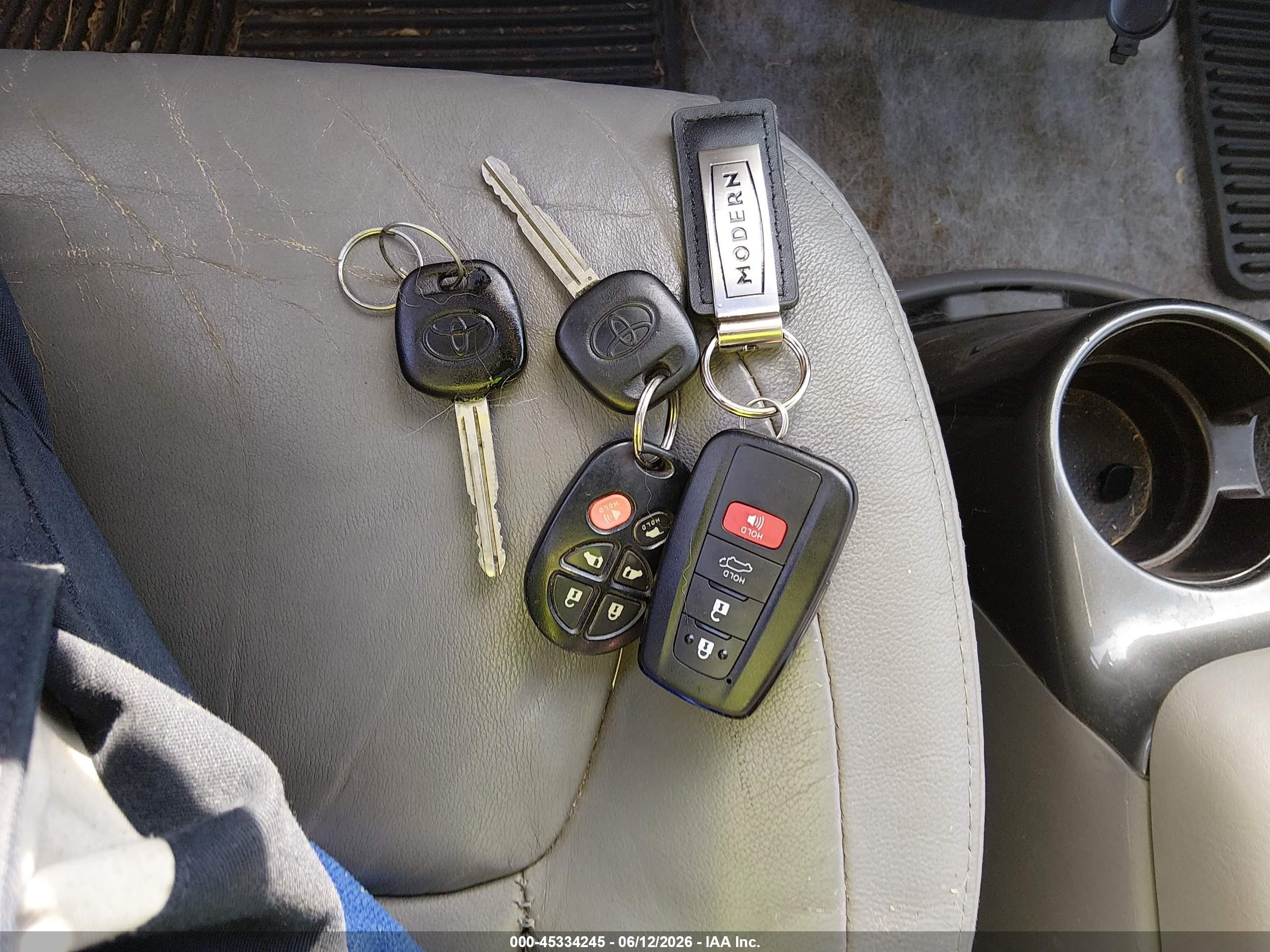 2007 Toyota Sienna Xle Limited Серый vin: 5TDZK22C27S071048