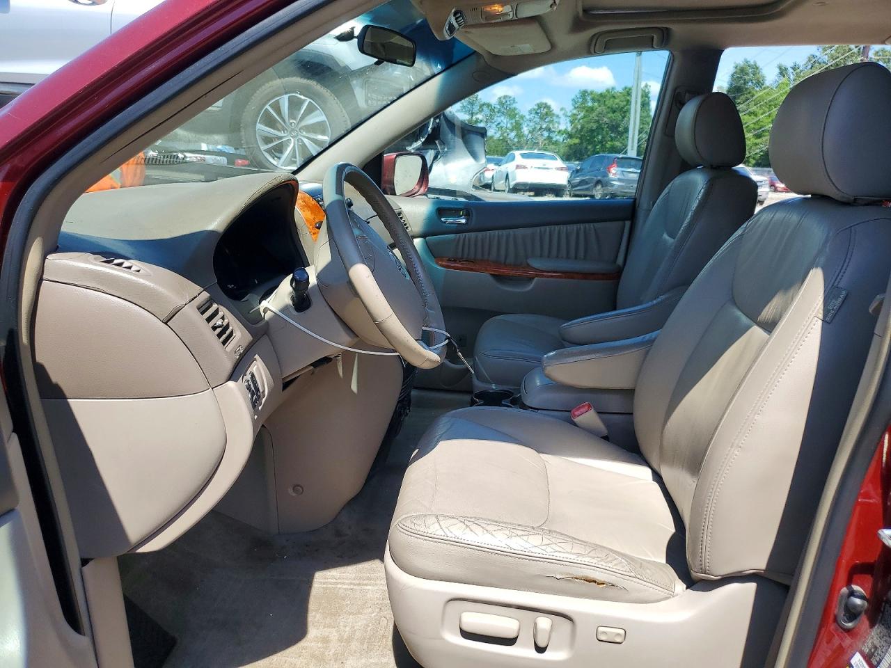 2008 Toyota Sienna Xle Red vin: 5TDZK22C28S143187