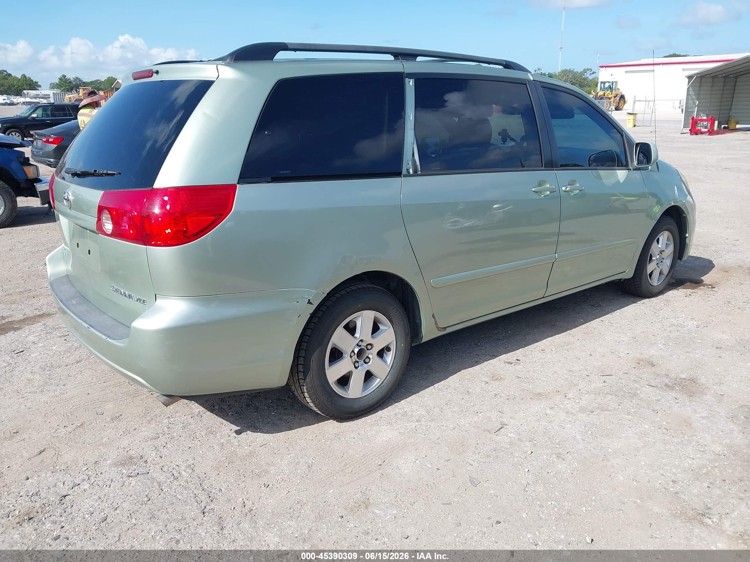 2008 Toyota Sienna Xle Green vin: 5TDZK22C28S169739