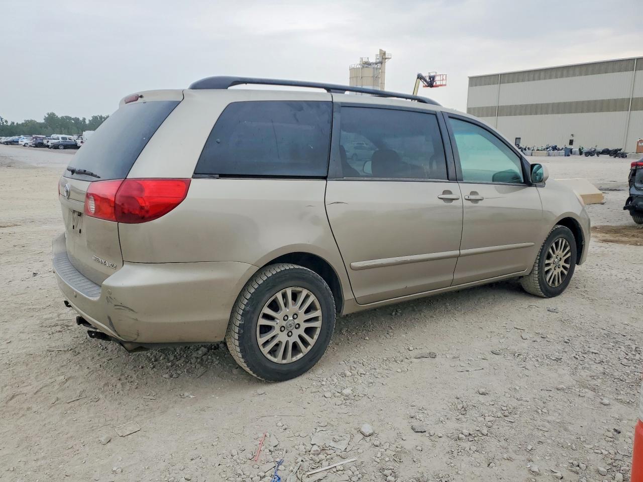 2008 Toyota Sienna Xle Желто-коричневый vin: 5TDZK22C28S178652