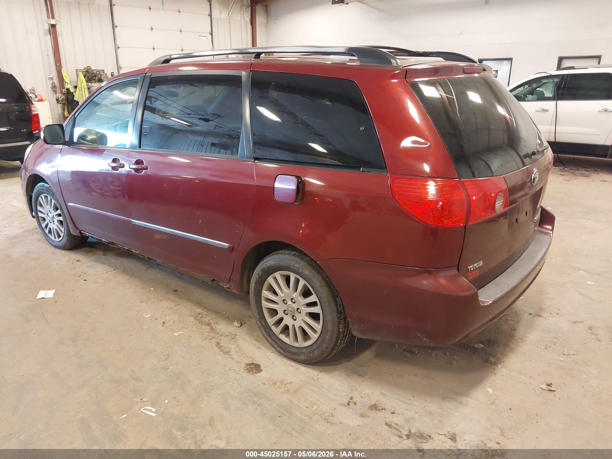 2008 Toyota Sienna Xle Red vin: 5TDZK22C28S208619
