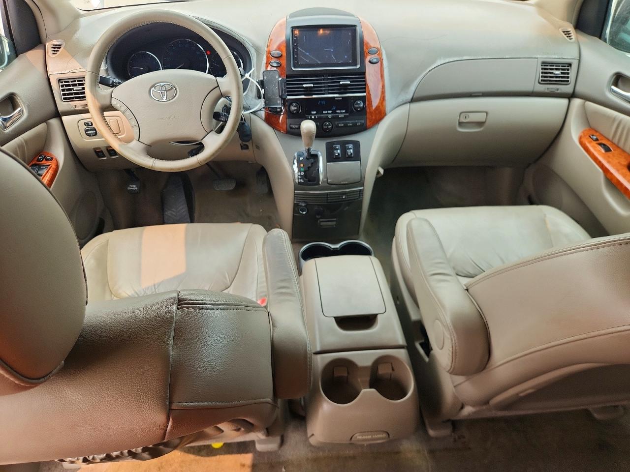 2008 Toyota Sienna Xle White vin: 5TDZK22C28S220351