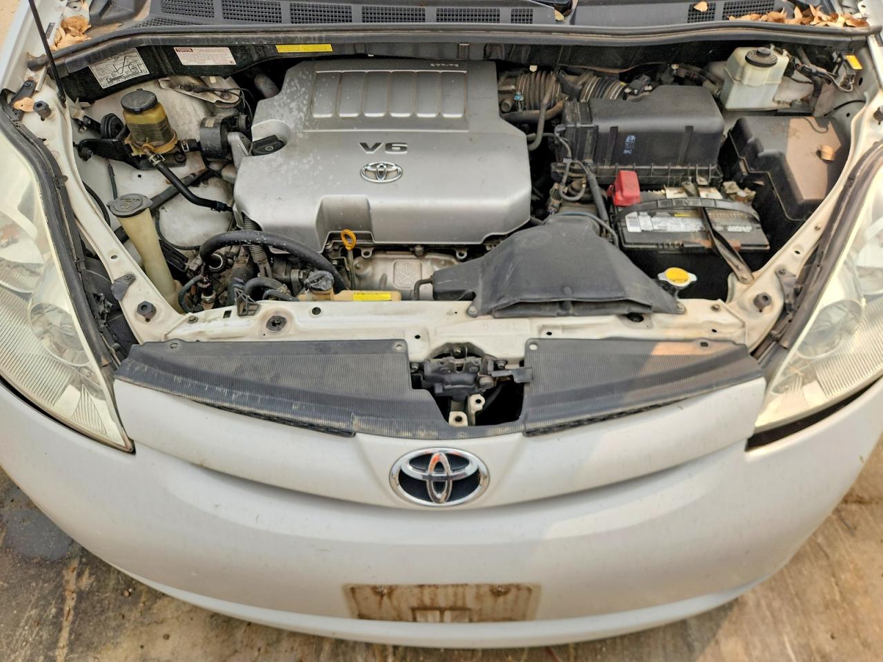 2008 Toyota Sienna Xle White vin: 5TDZK22C28S220351