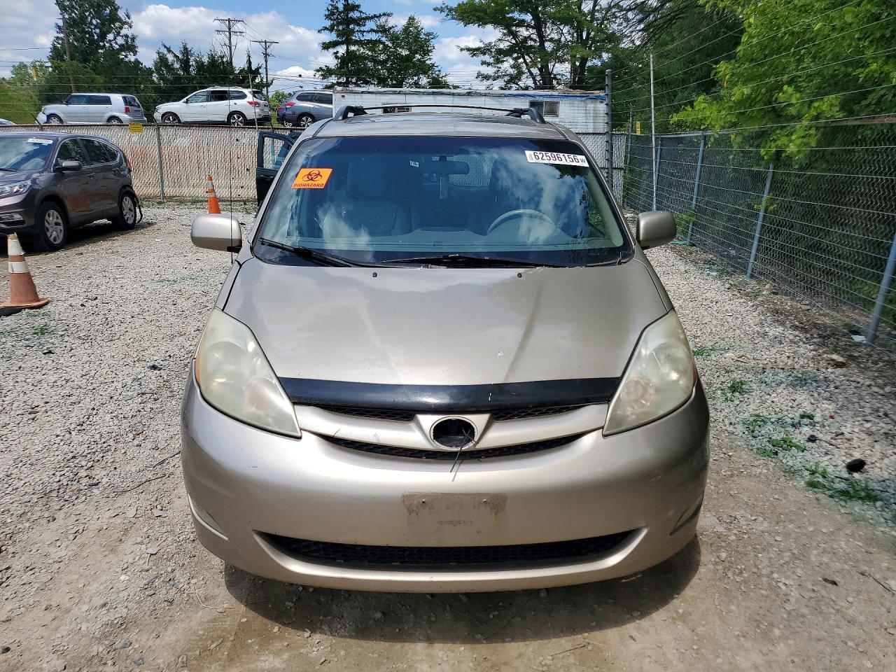 2009 Toyota Sienna Xle Gold vin: 5TDZK22C29S230041