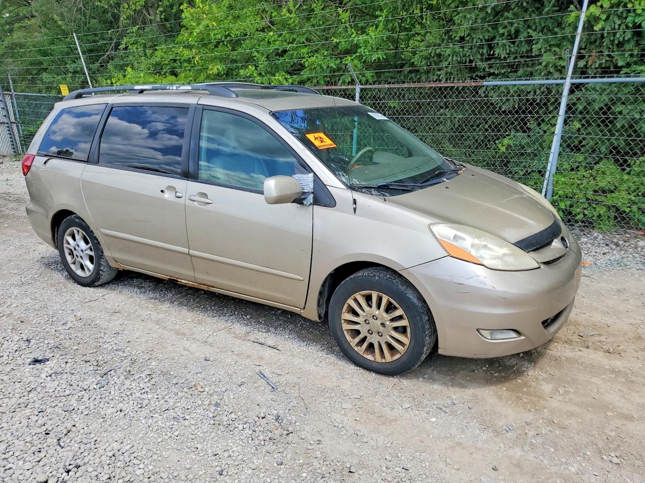 2009 Toyota Sienna Xle Gold vin: 5TDZK22C29S230041