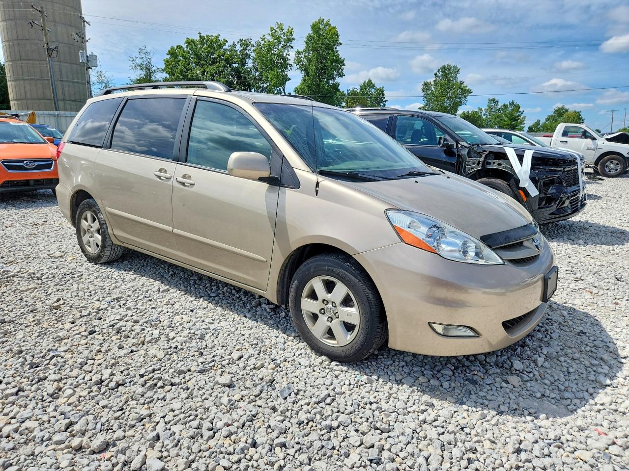 2009 Toyota Sienna Xle Кремовый vin: 5TDZK22C29S272628
