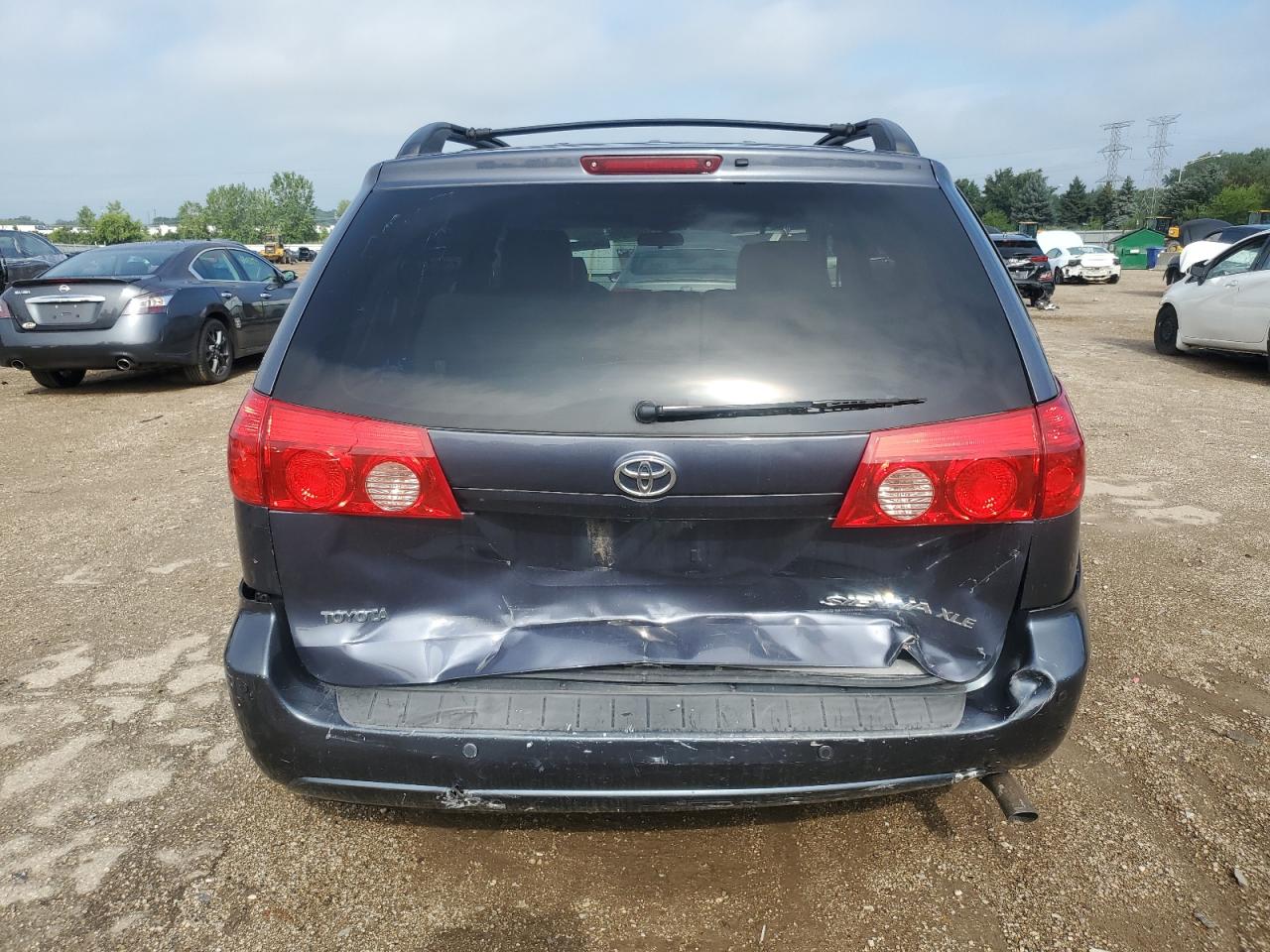 2007 Toyota Sienna Xle 7-passenger Серый vin: 5TDZK22C37S029357