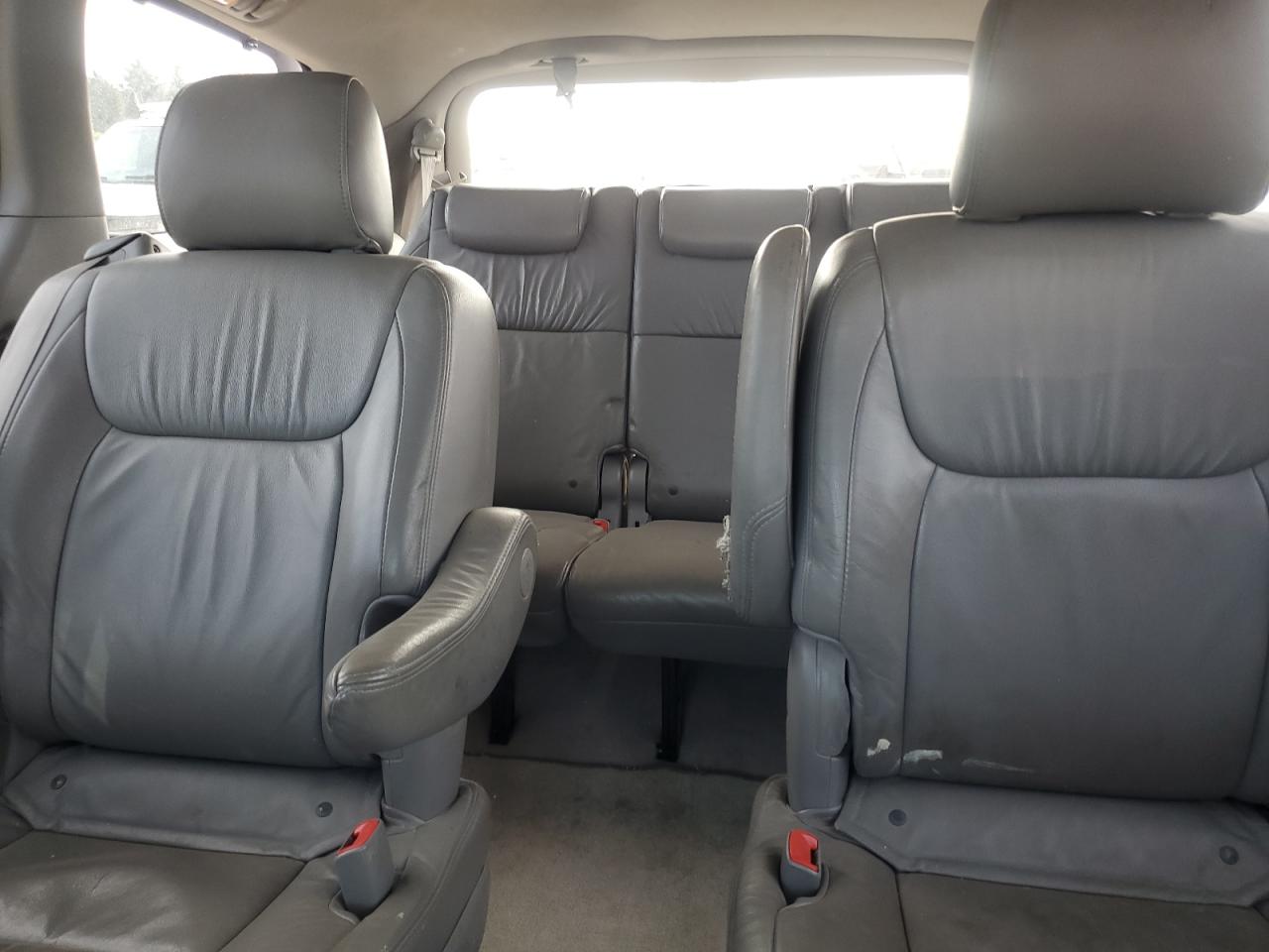 2007 Toyota Sienna Xle 7-passenger Серый vin: 5TDZK22C37S029357