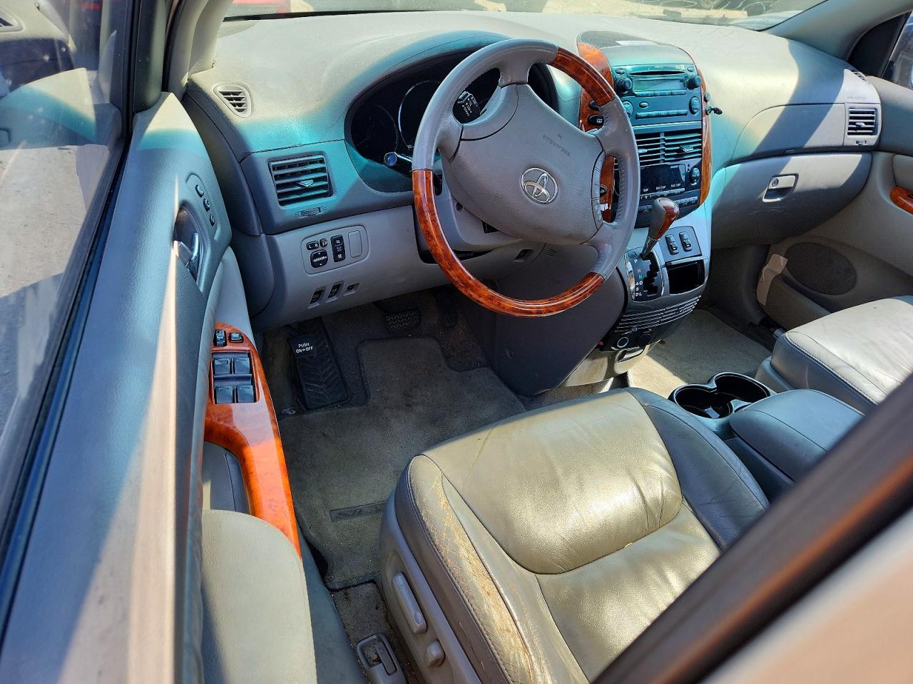 2007 Toyota Sienna Xle Limited 7-passenger Silver vin: 5TDZK22C37S046529