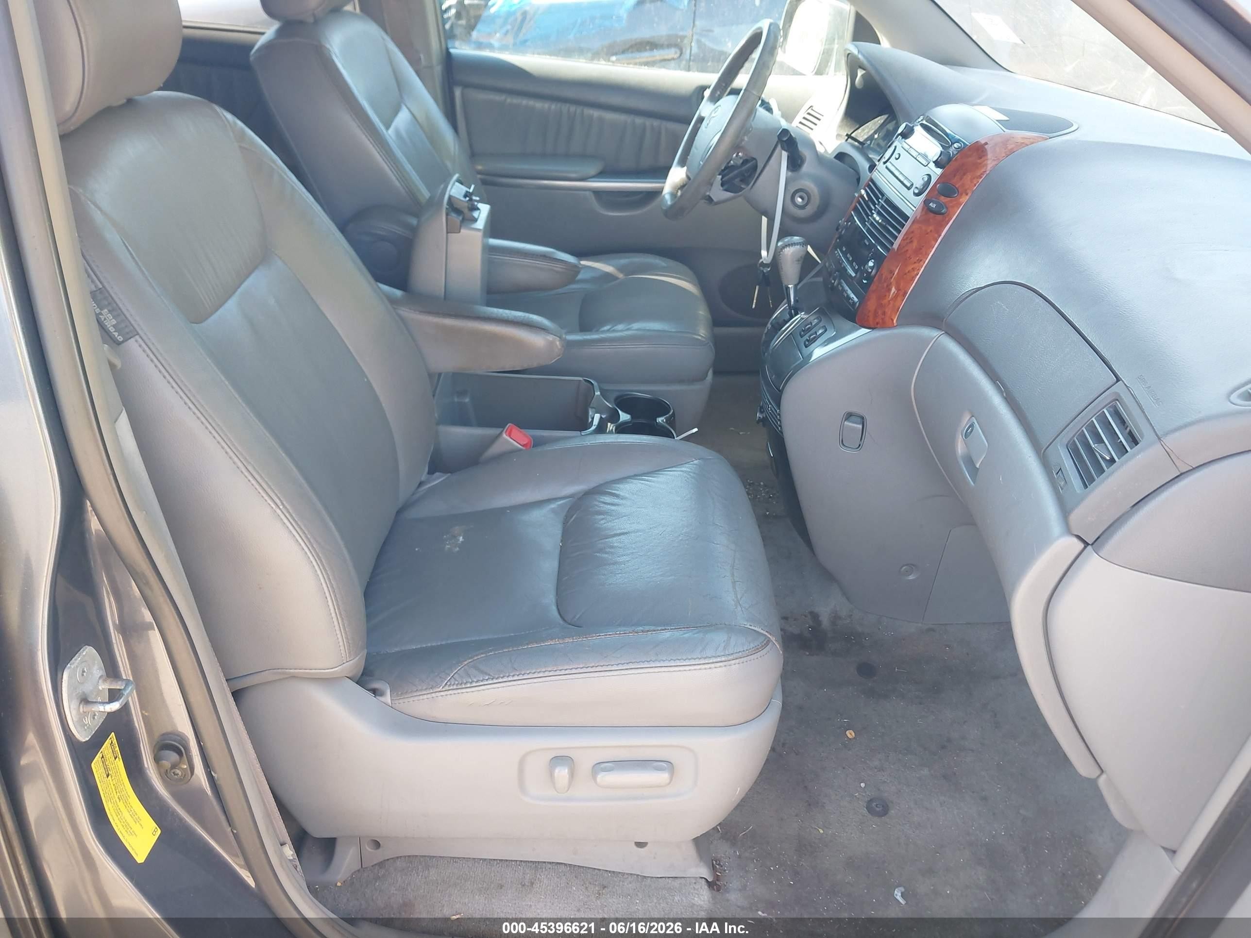 2007 Toyota Sienna Xle Light Blue vin: 5TDZK22C37S092118
