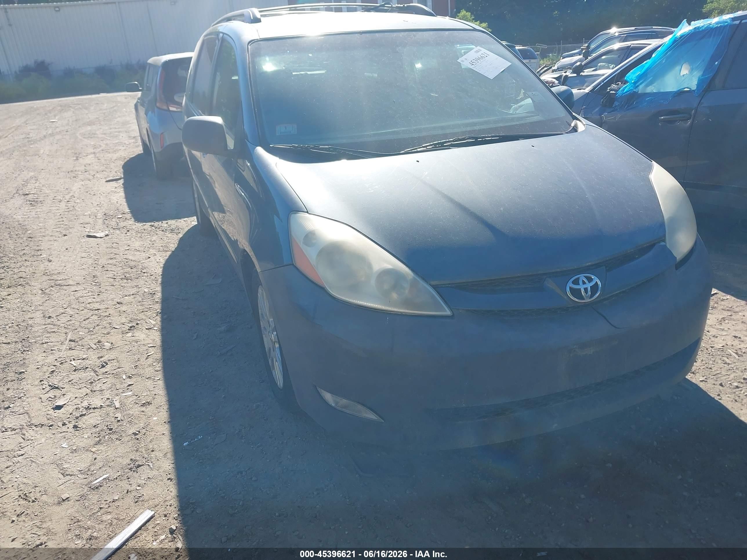 2007 Toyota Sienna Xle Light Blue vin: 5TDZK22C37S092118