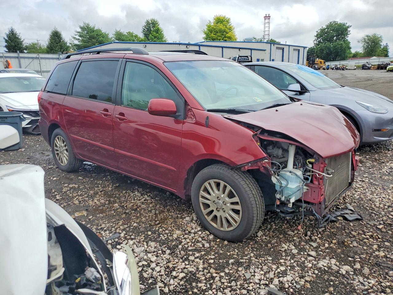 2008 Toyota Sienna Burgundy vin: 5TDZK22C38S181849