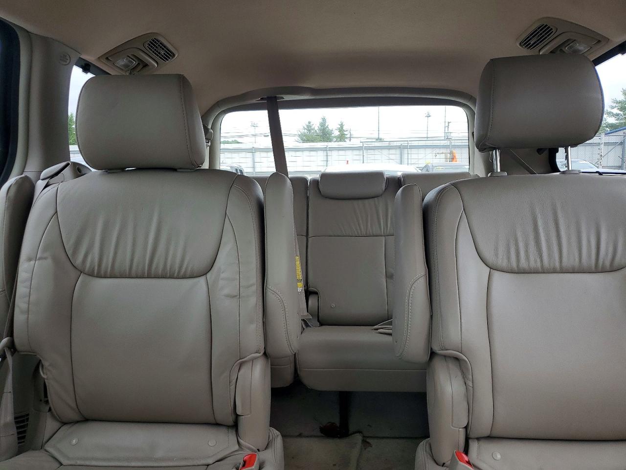 2008 Toyota Sienna Burgundy vin: 5TDZK22C38S181849