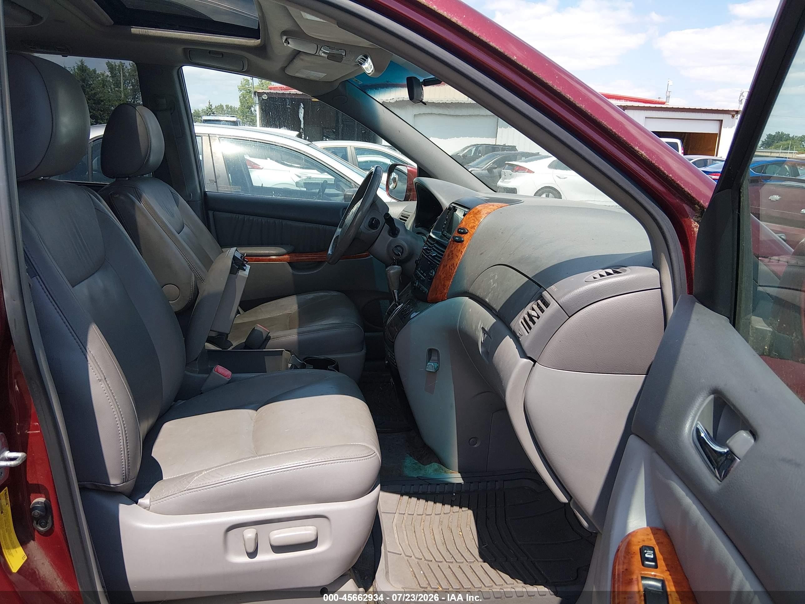 2009 Toyota Sienna Xle Red vin: 5TDZK22C39S241386